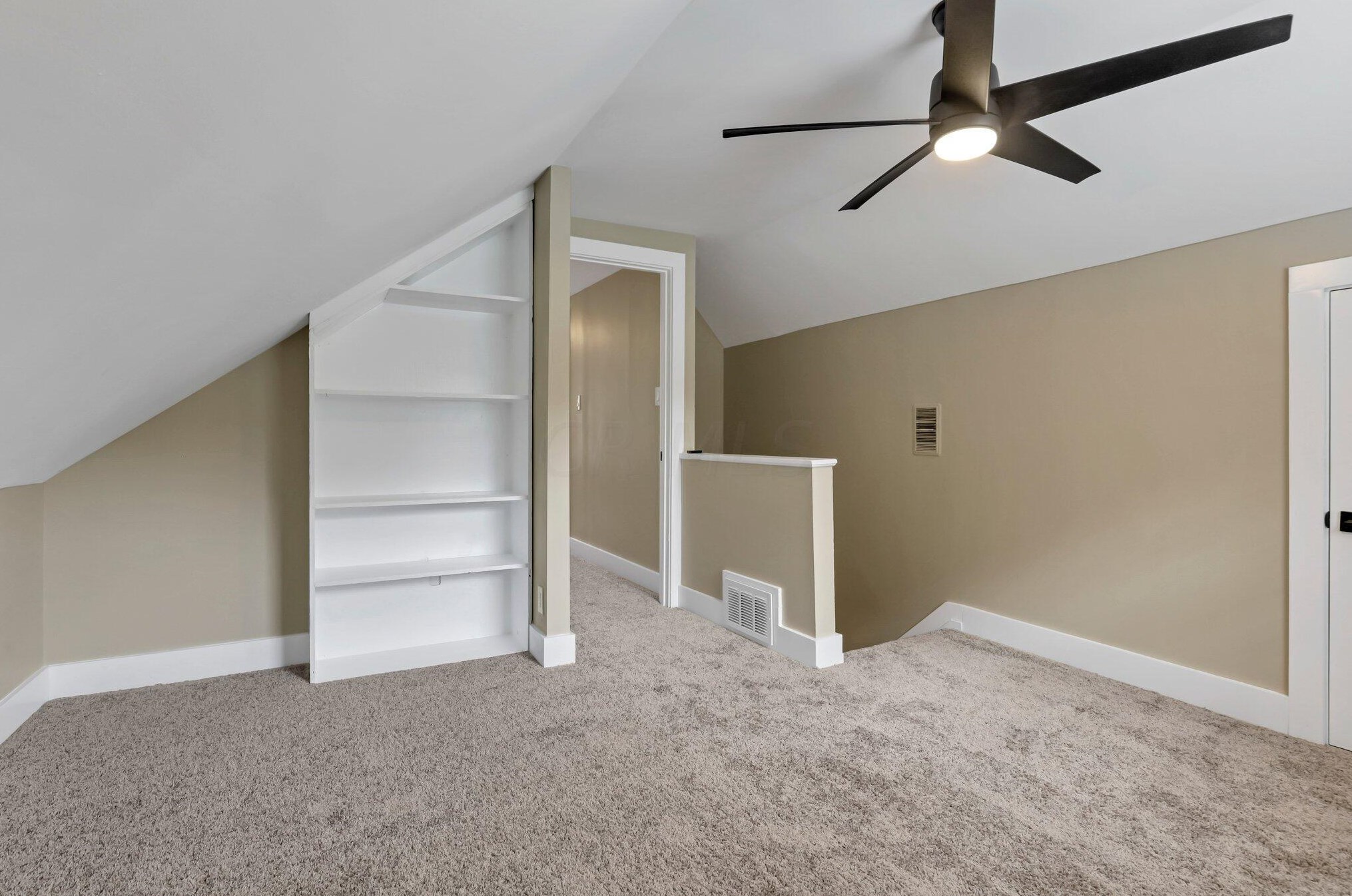 792 Exeter Rd, Columbus OH 43213-2423 exterior