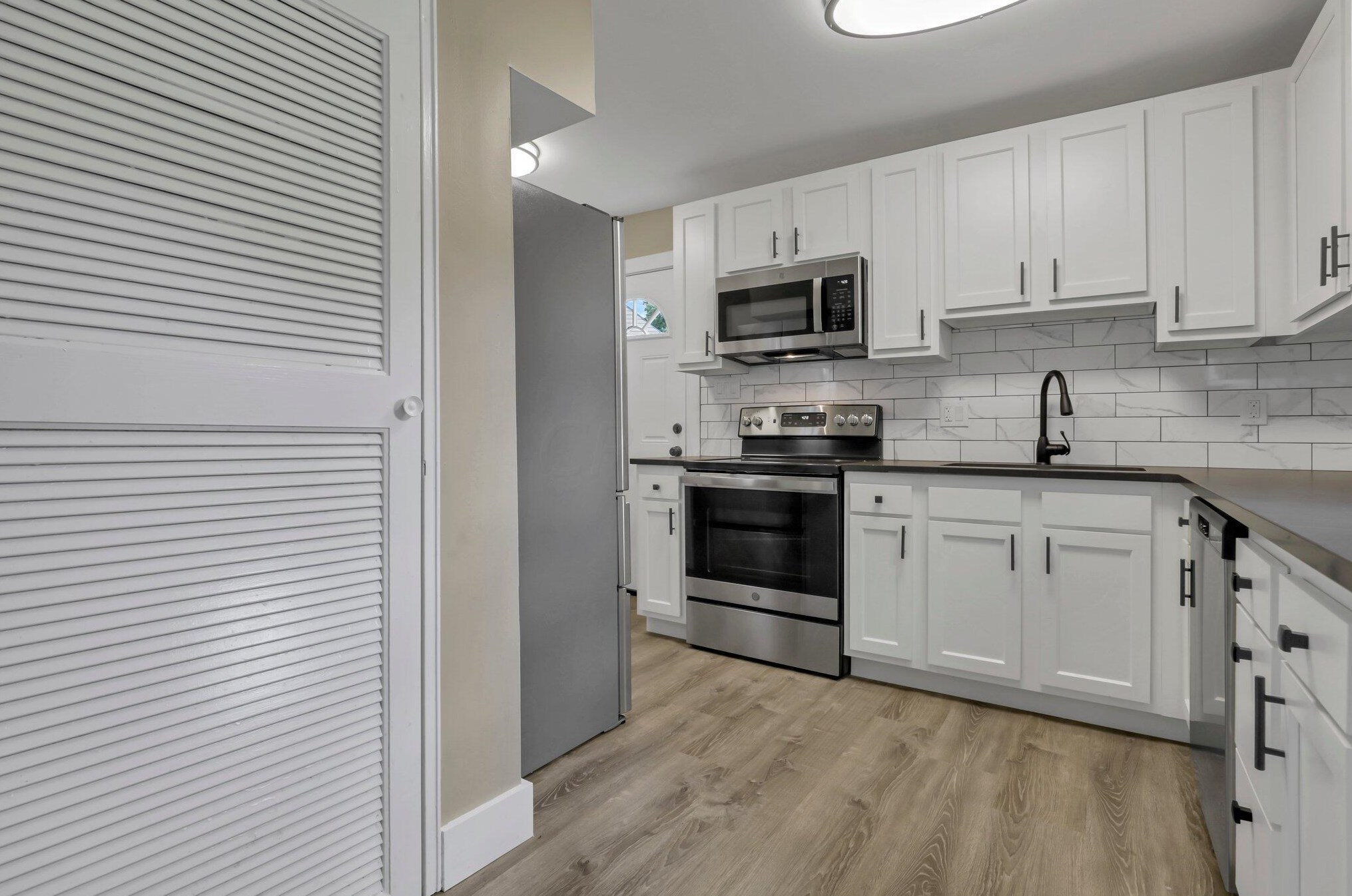 792 Exeter Rd, Columbus OH 43213-2423 exterior