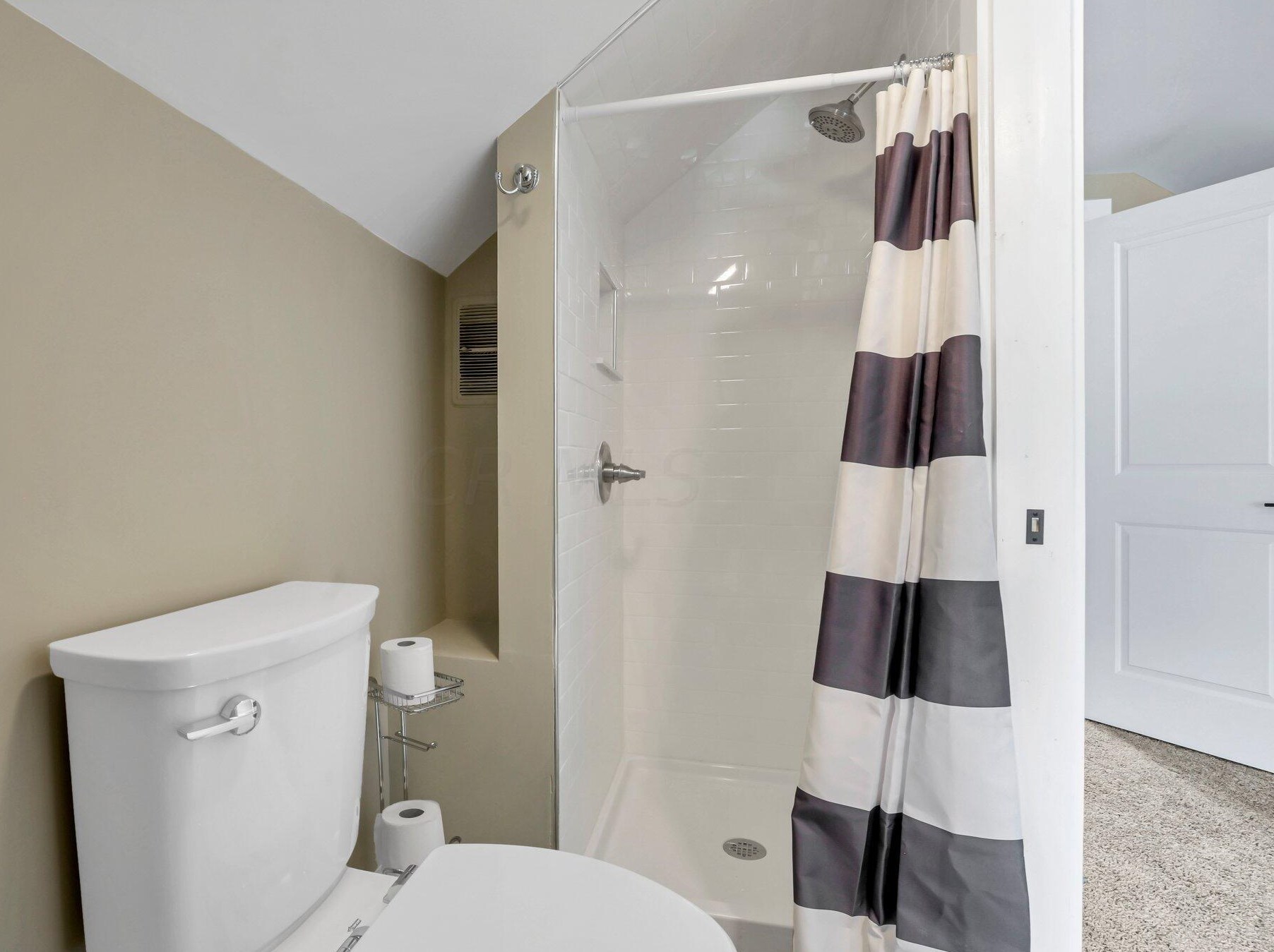 792 Exeter Rd, Columbus OH 43213-2423 exterior