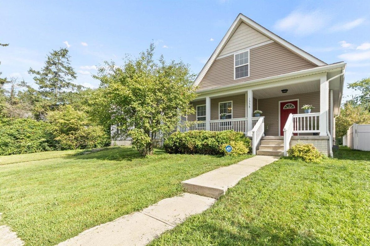 1358 Minnesota Ave, Columbus, OH 43211-1439