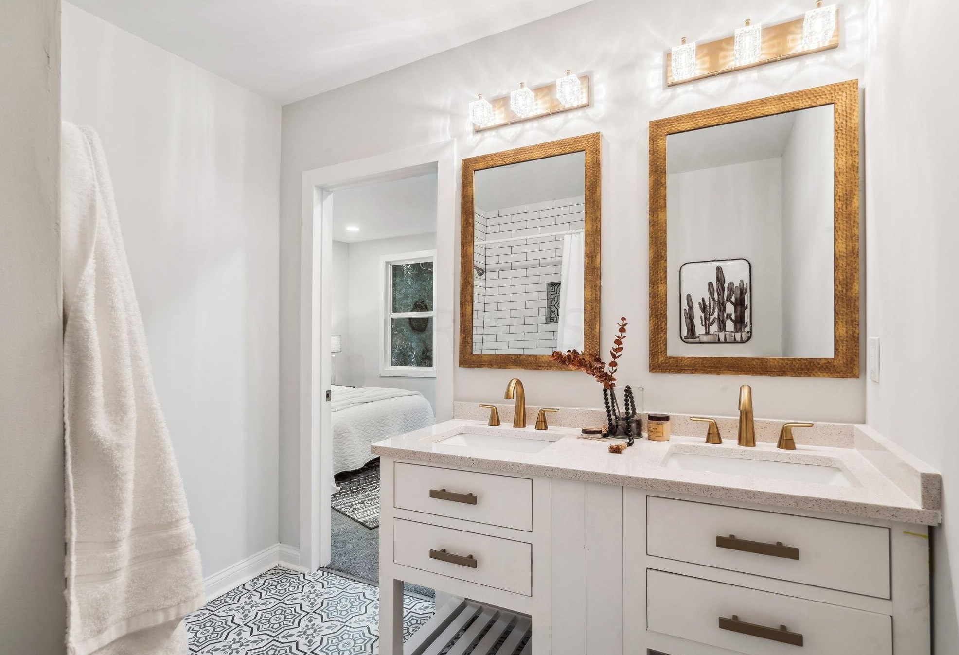 974 Heyl Ave, Columbus OH  43206-2490 exterior