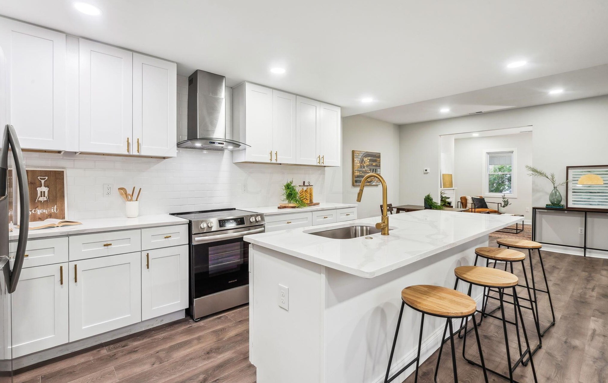 974 Heyl Ave, Columbus OH  43206-2490 exterior