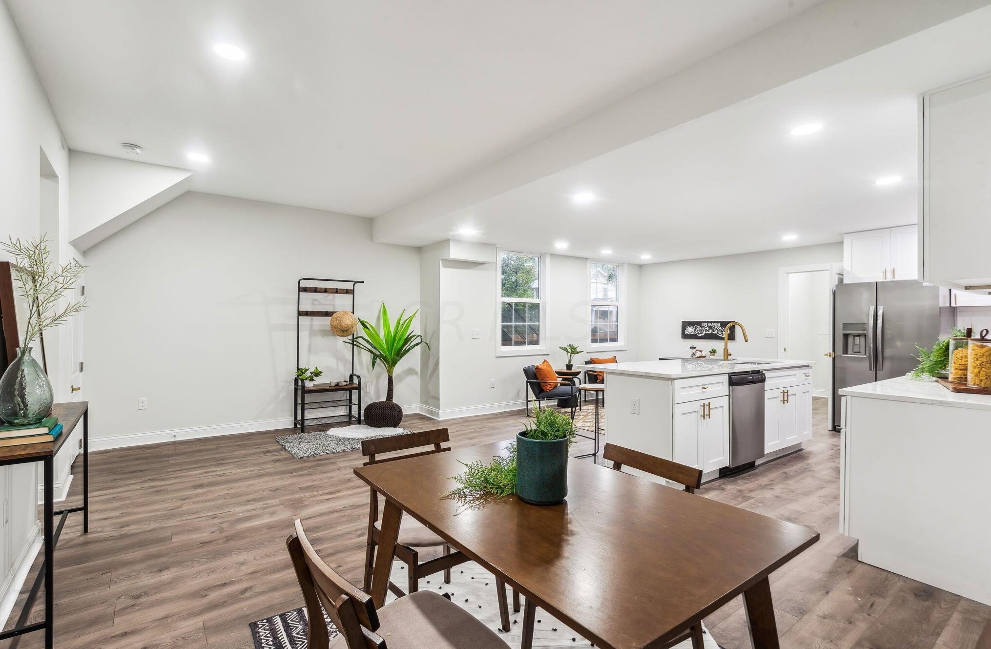 974 Heyl Ave, Columbus OH  43206-2490 exterior