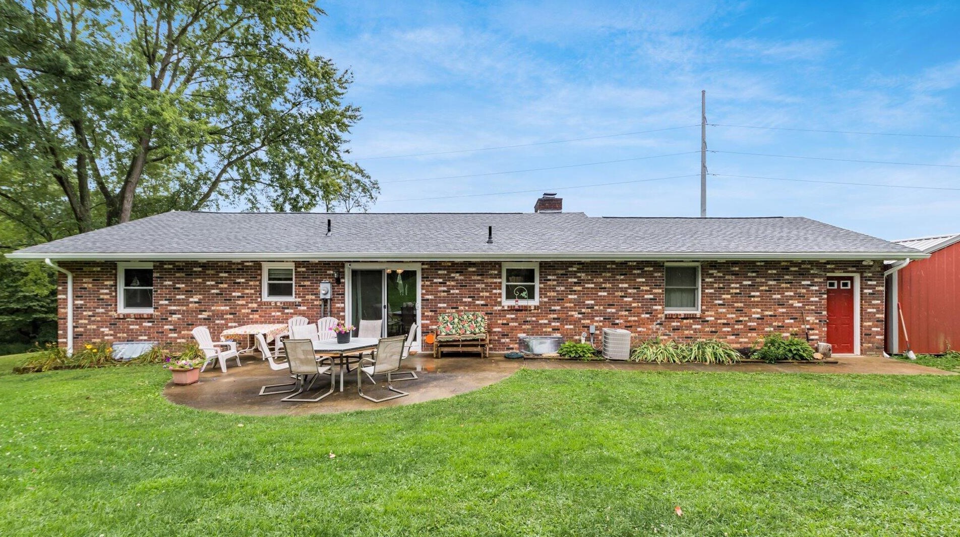7698 Honda Hills Rd, Thornville, OH 43076-9641