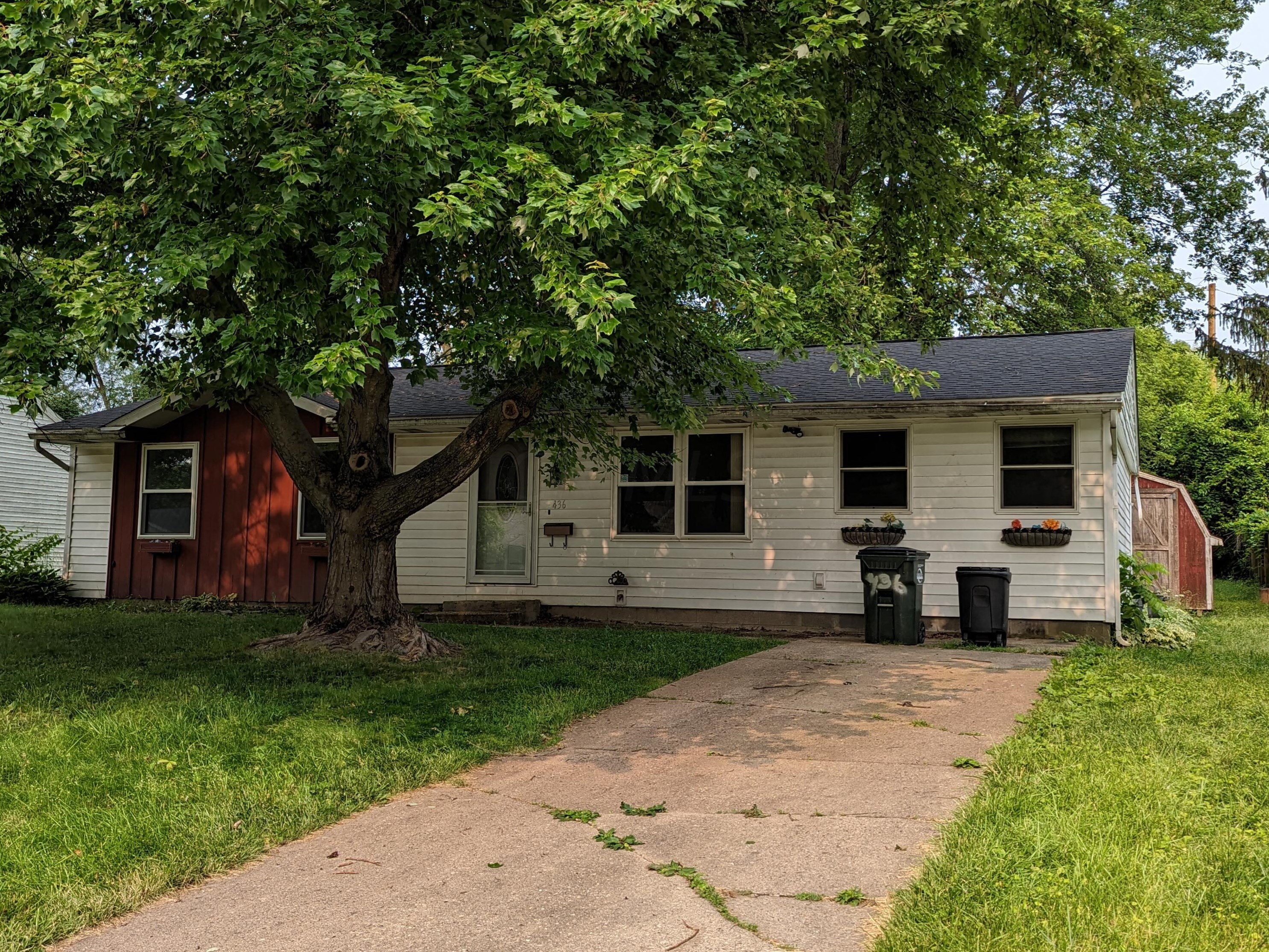 436 Sara St, Urbana, OH 43078-1553