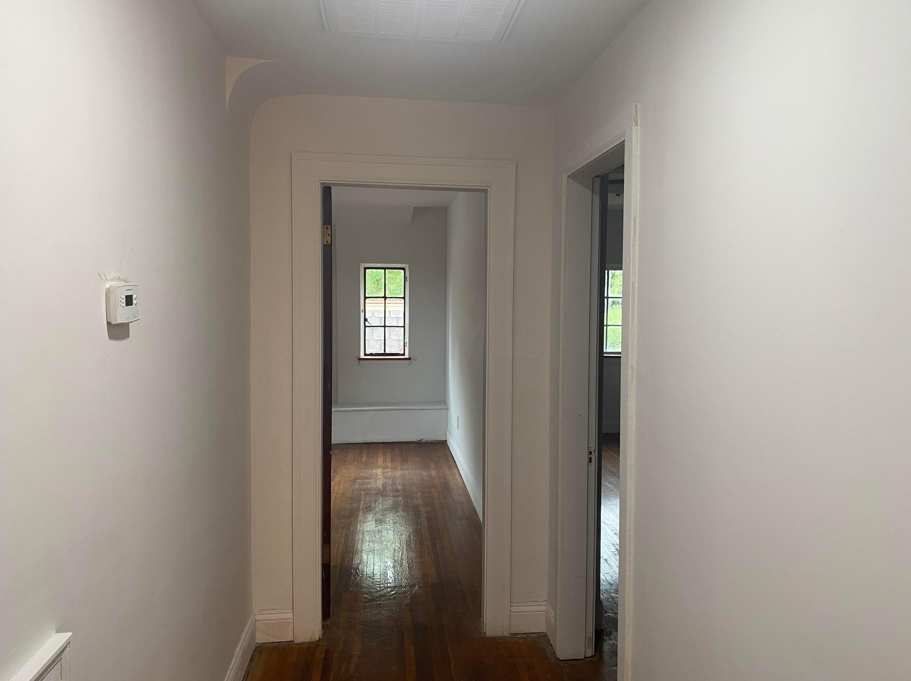 1696 Melrose Ave, Columbus OH  43224-4339 exterior