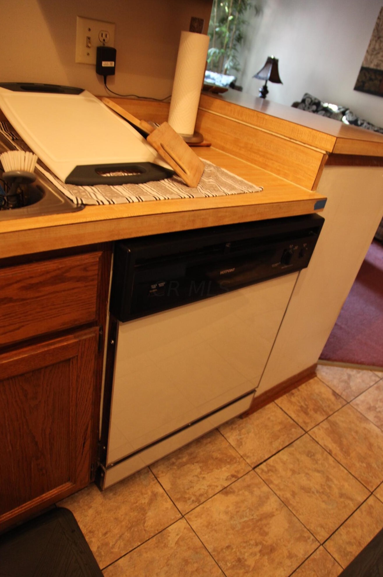 1814 Hightower Dr, Columbus OH 43235-1945 exterior