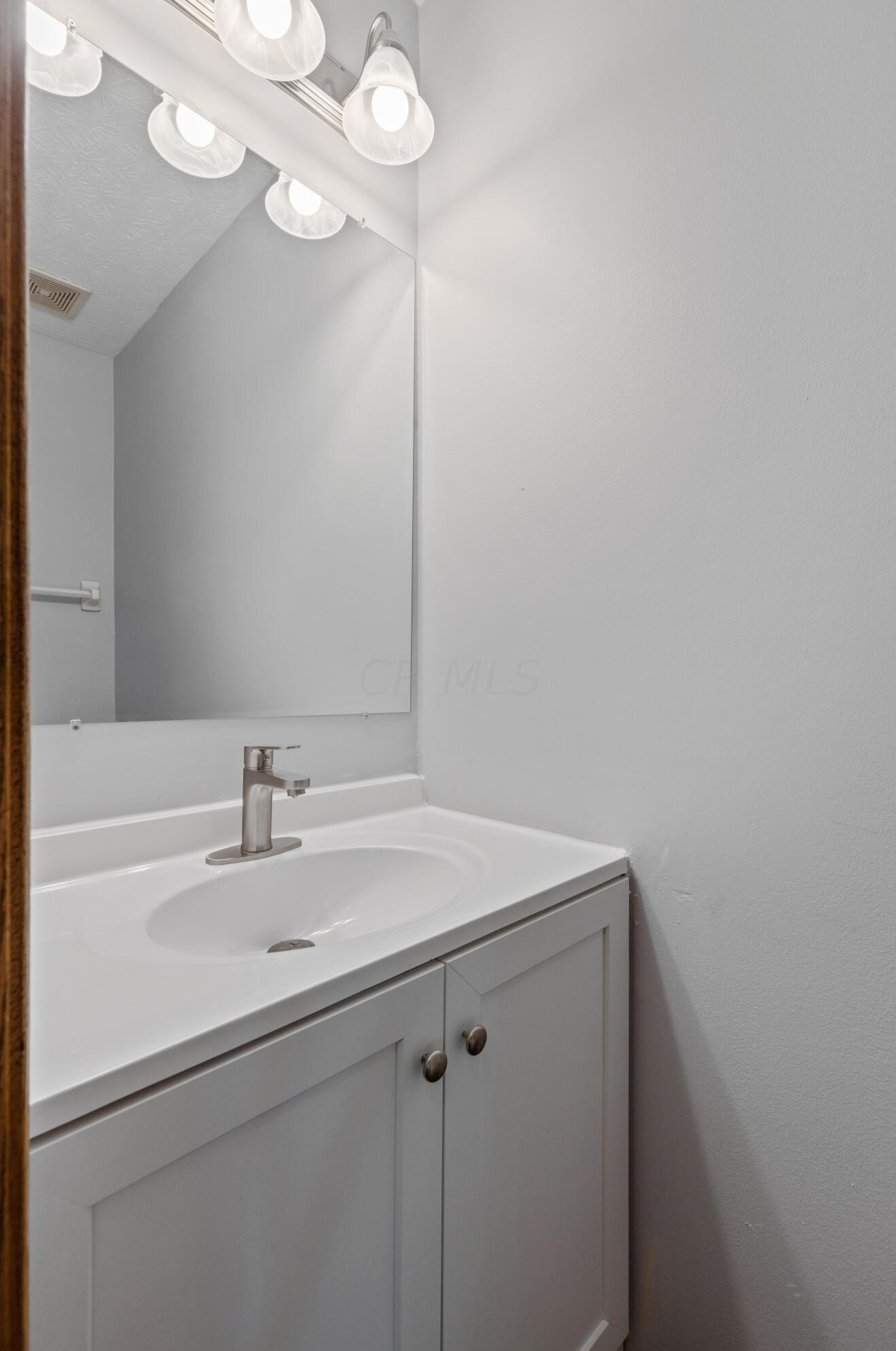 4641 Stratford Ln, Columbus OH exterior