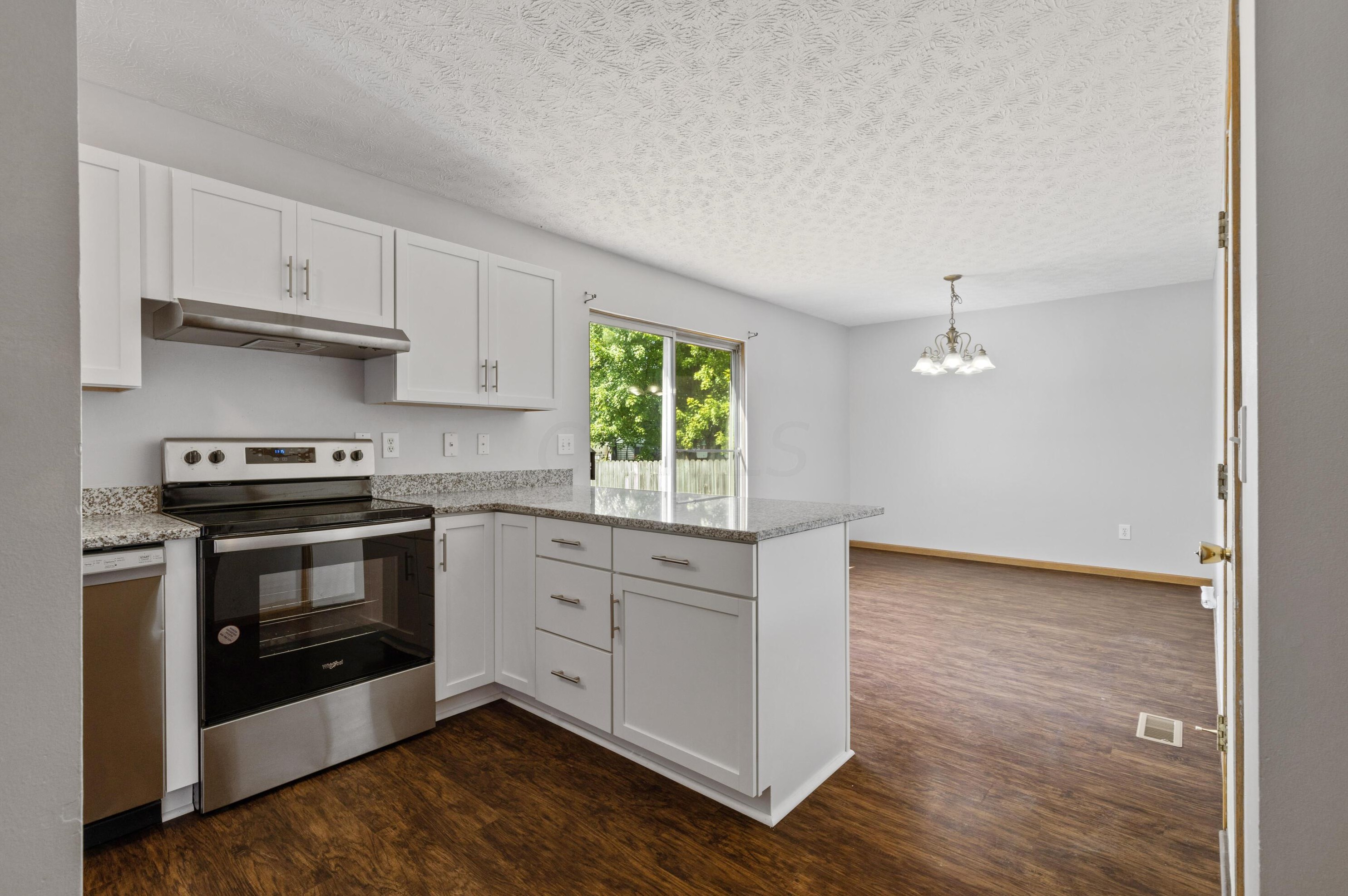 4641 Stratford Ln, Columbus OH exterior