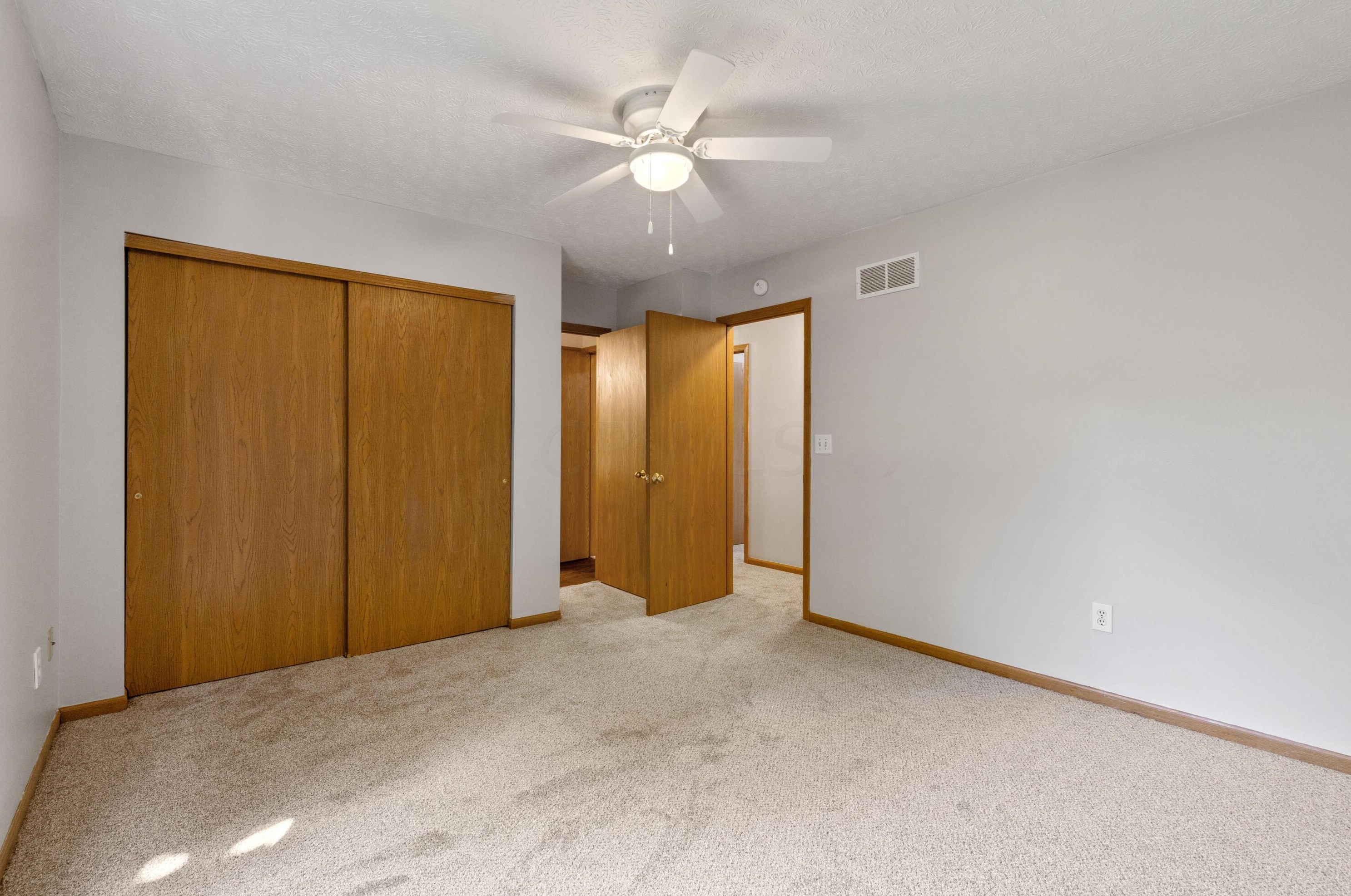 4641 Stratford Ln, Columbus OH exterior