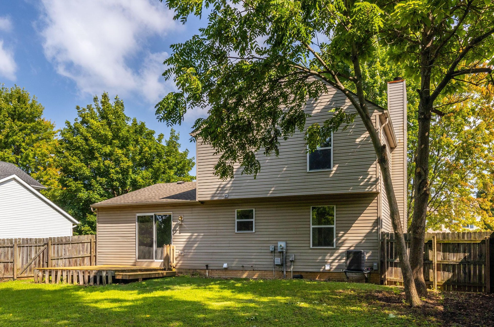 4641 Stratford Ln, Columbus OH exterior