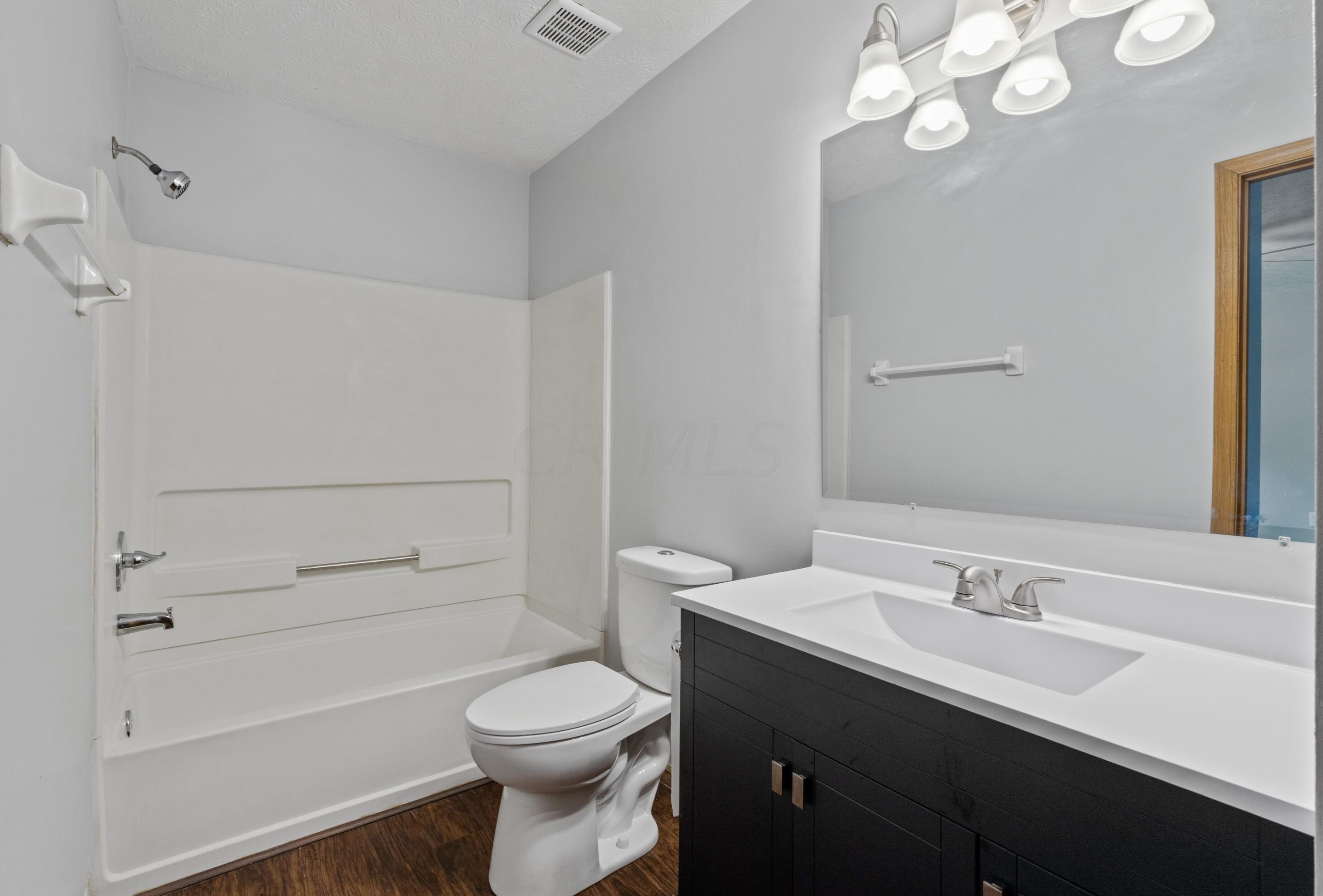 4641 Stratford Ln, Columbus OH exterior