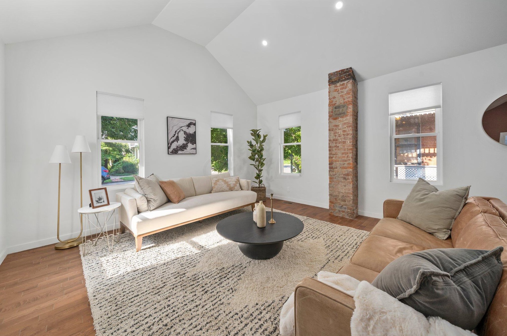 440 Deshler Ave, Columbus OH  43206-2717 exterior