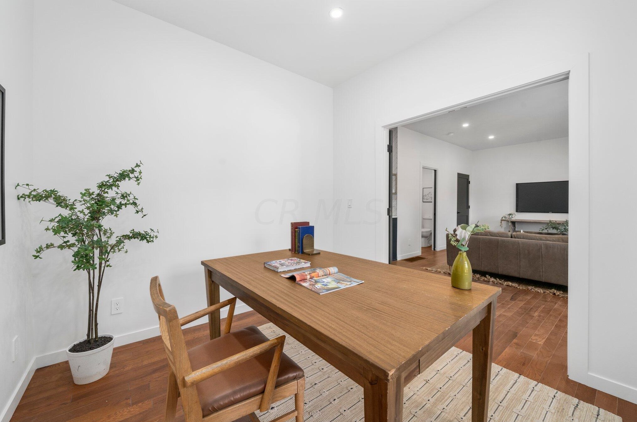 440 Deshler Ave, Columbus OH  43206-2717 exterior