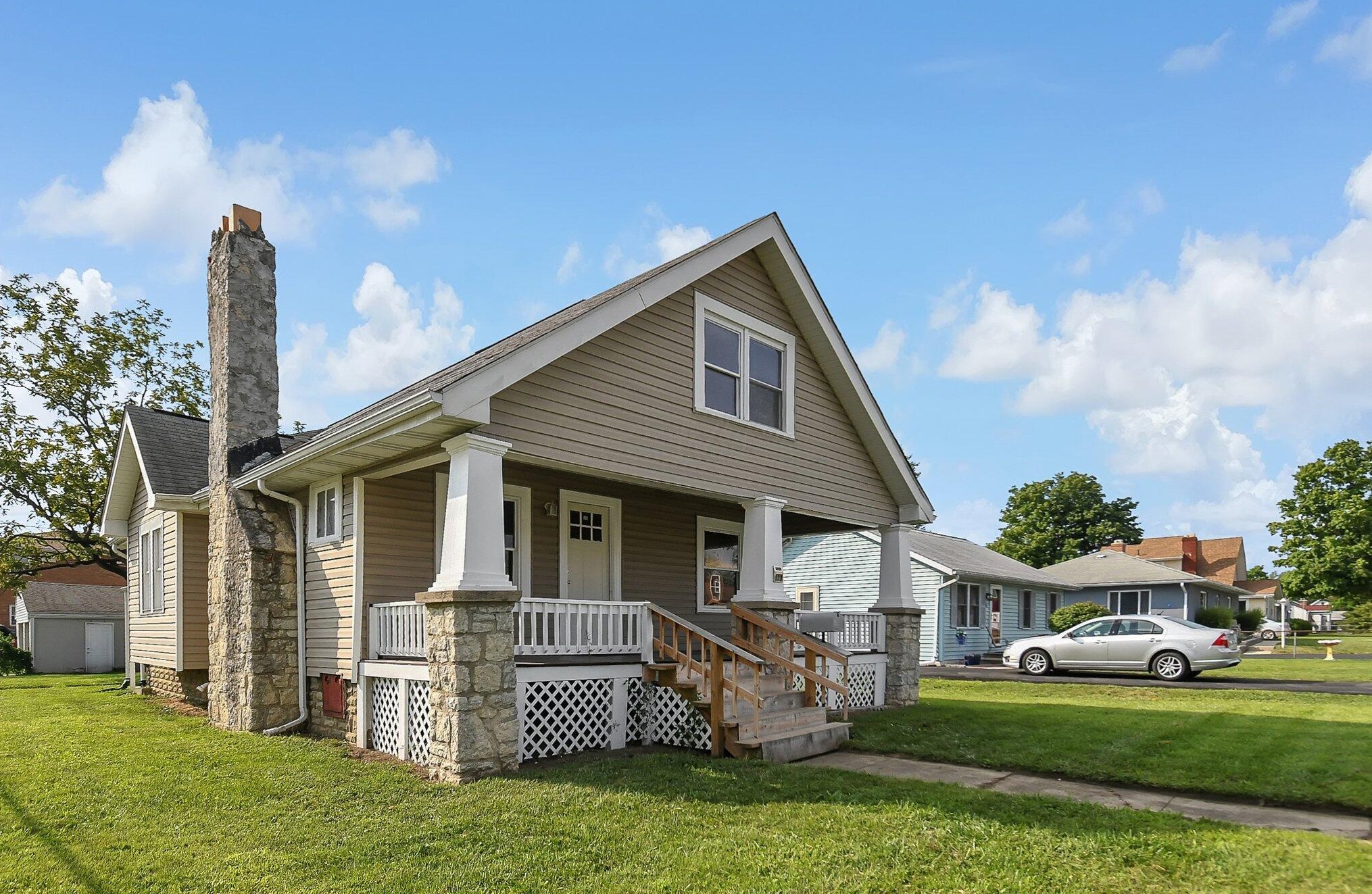 177 Lennox Ave, Columbus, OH 43228-6106