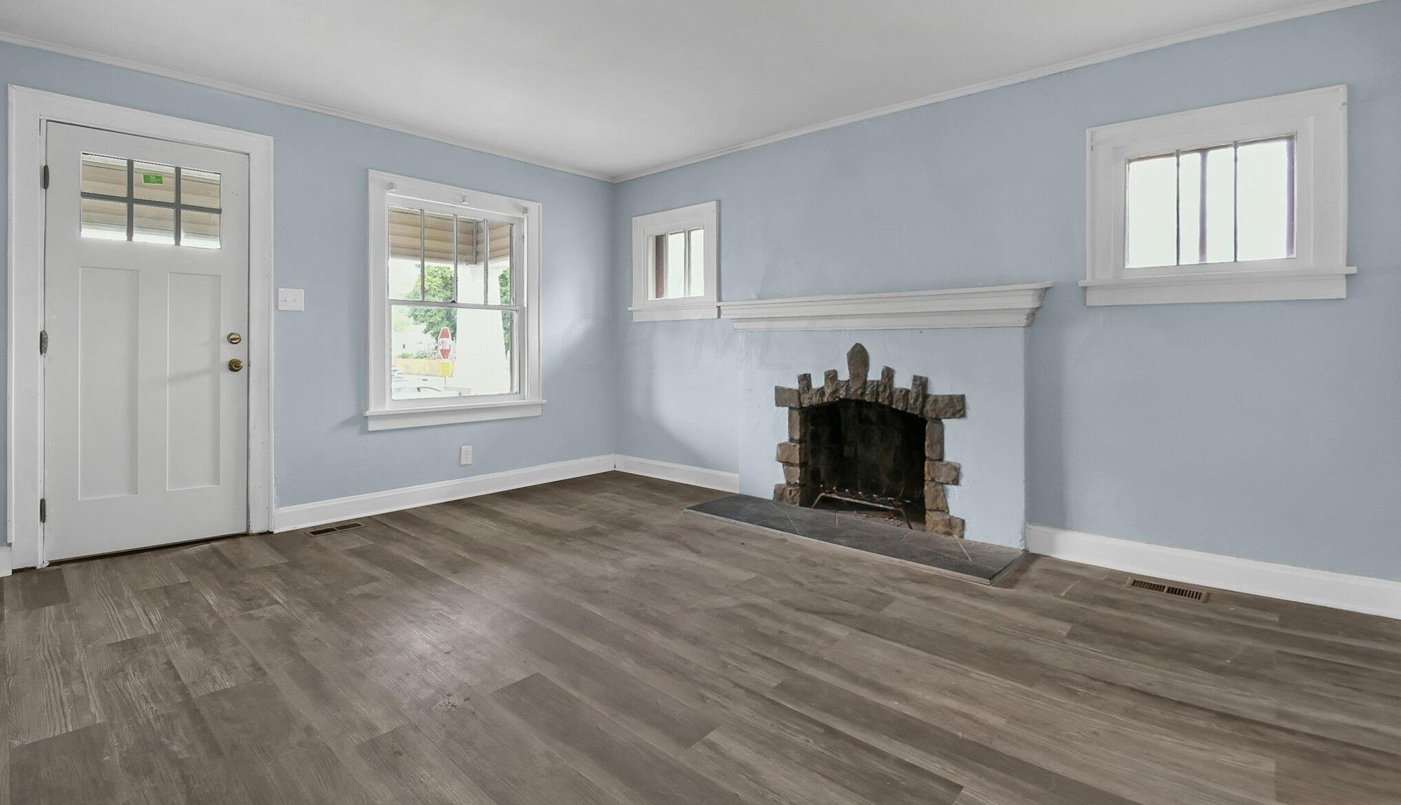 177 Lennox Ave, Columbus OH 43228-1132 exterior