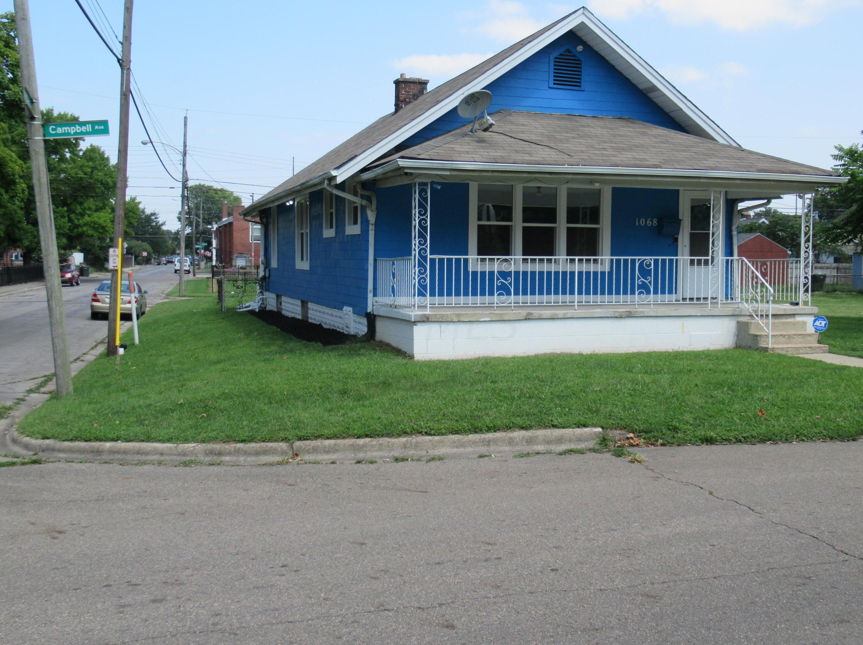 1068 Campbell Ave, Columbus, OH 43223-1475