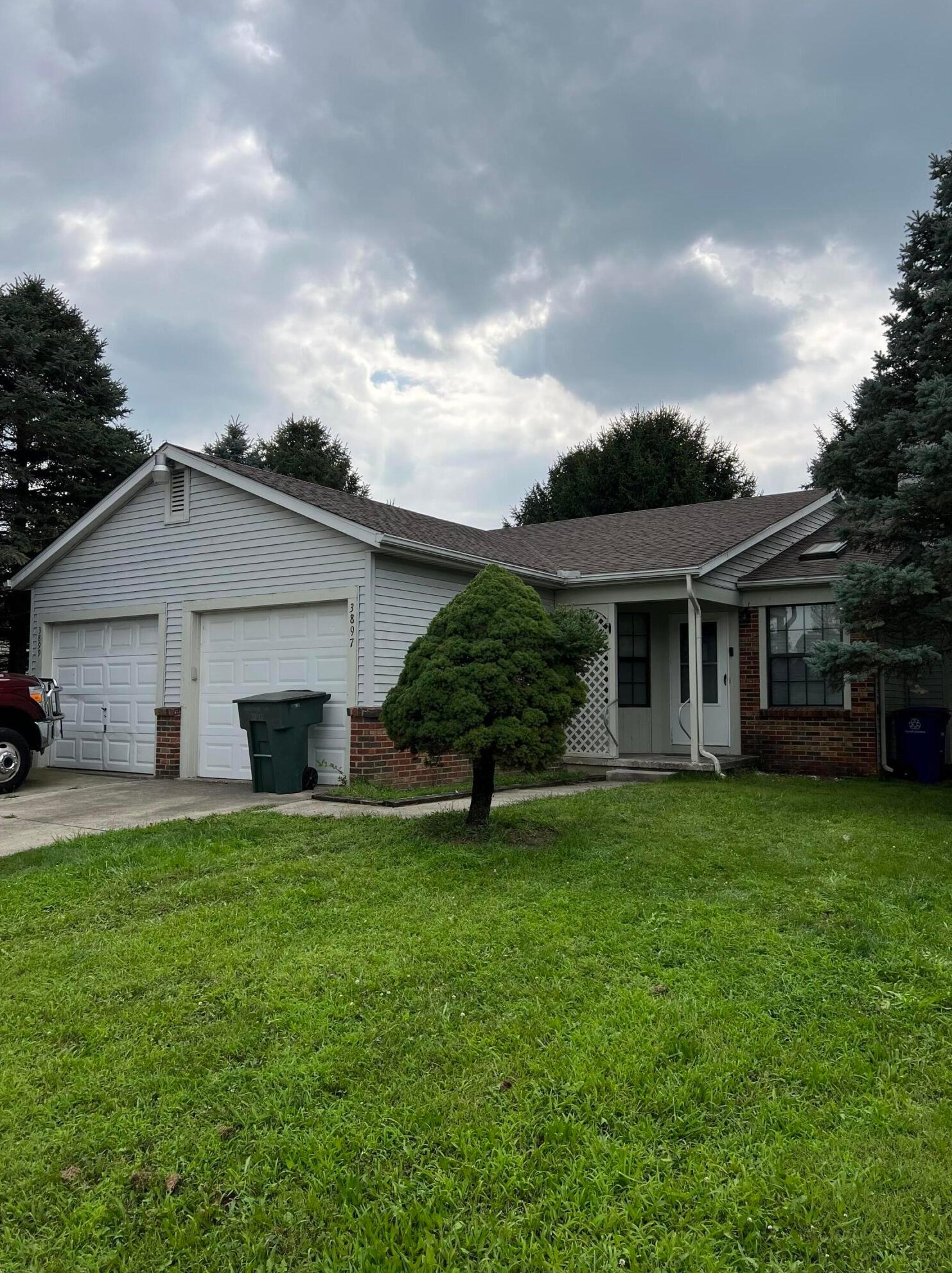 3897 Millstone Rd, Columbus OH  43207-4627 exterior