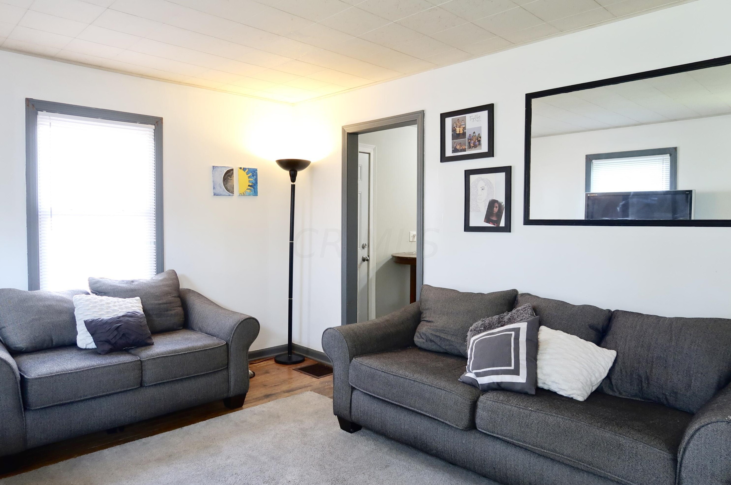 1220 Carolyn Ave, Columbus, OH 43224-3343