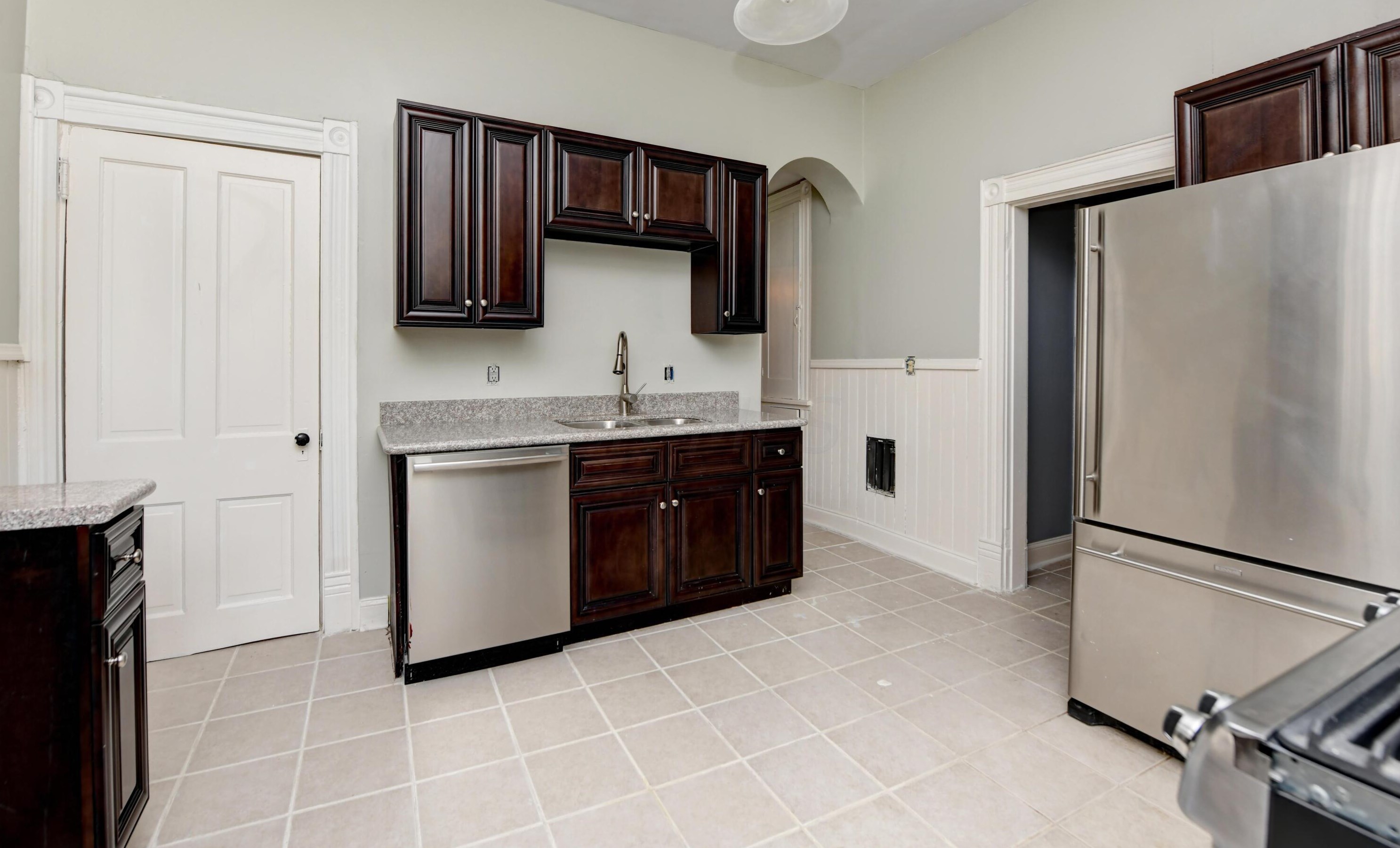 1032 Bryden Rd, Columbus OH 43205-1863 exterior