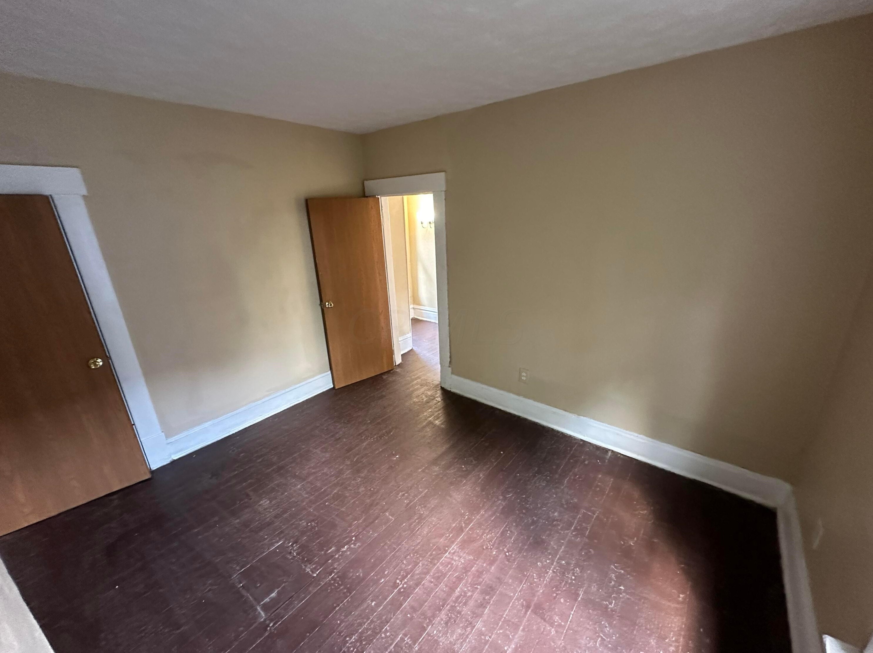 309 Whitethorne Ave, Columbus OH  43223-1173 exterior