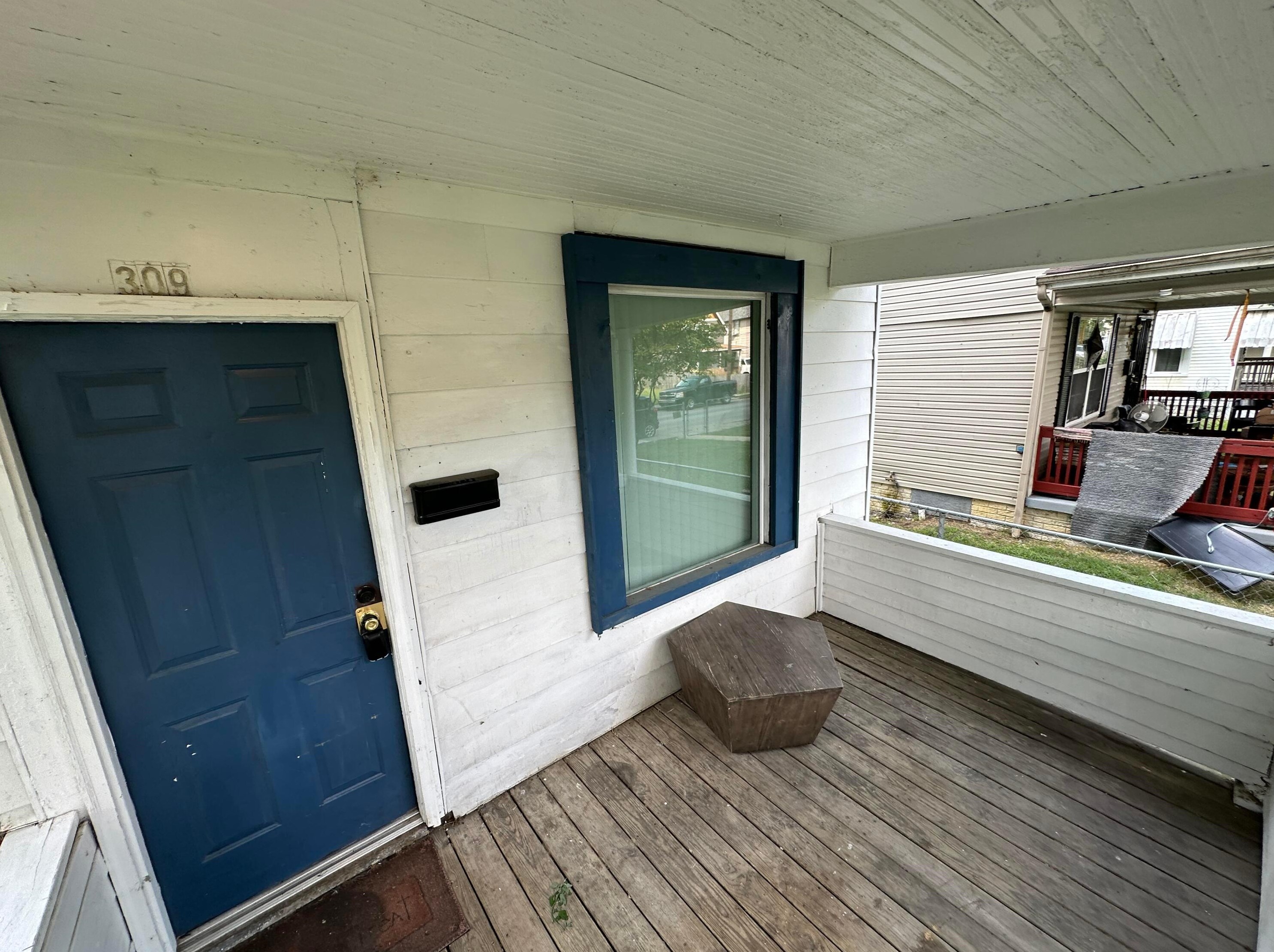 309 Whitethorne Ave, Columbus OH  43223-1173 exterior
