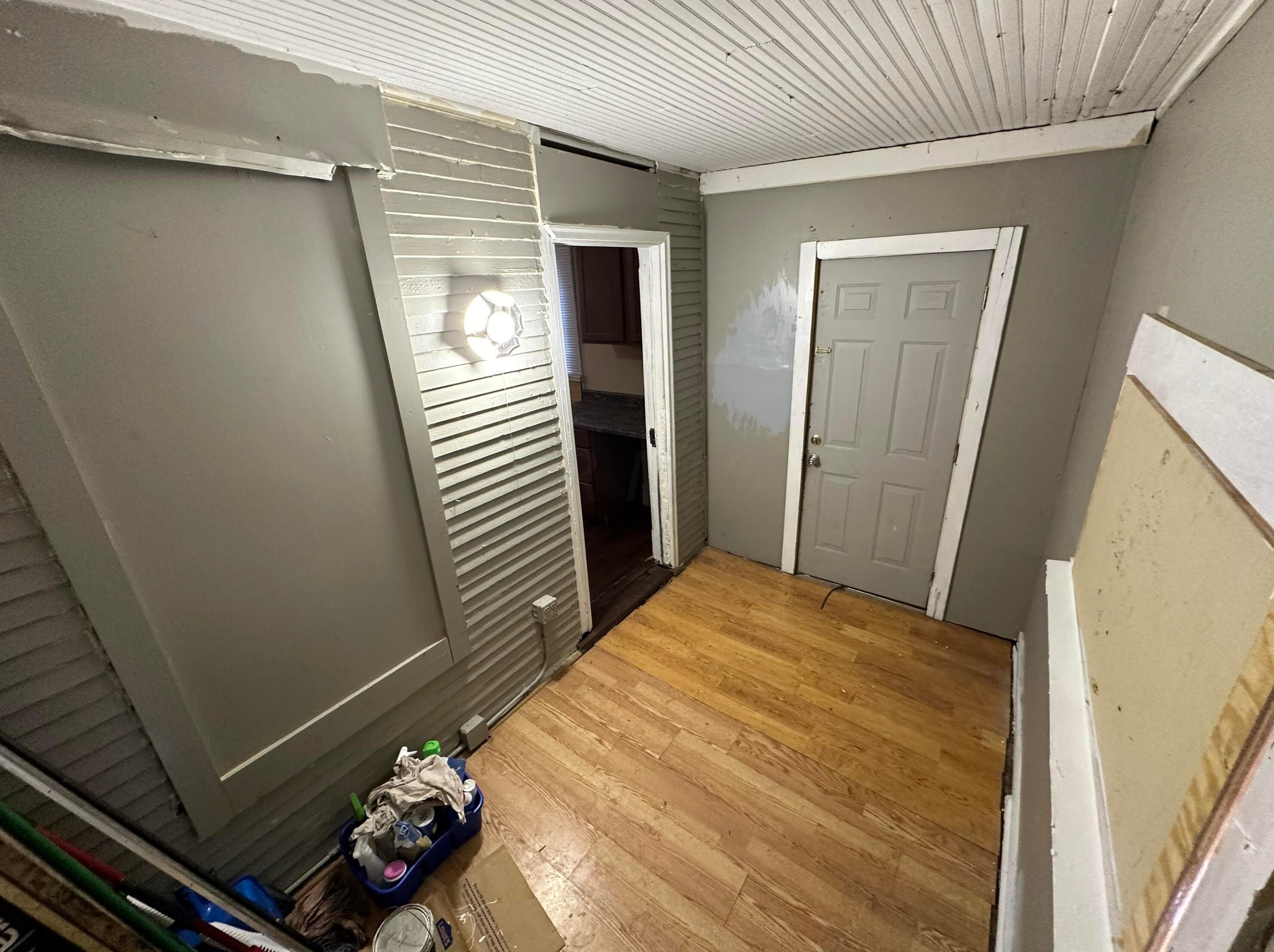 309 Whitethorne Ave, Columbus OH  43223-1173 exterior