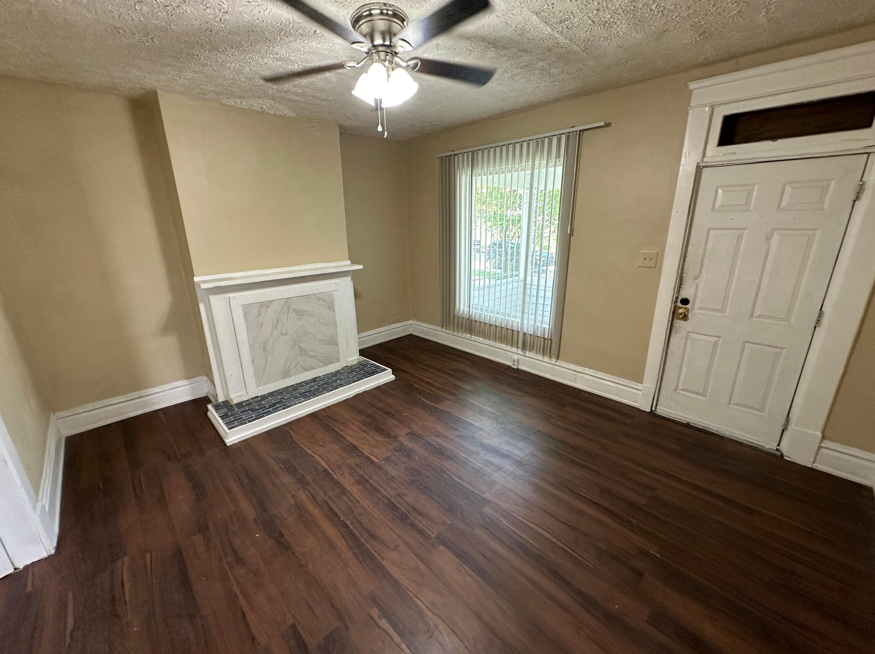 309 Whitethorne Ave, Columbus OH  43223-1173 exterior