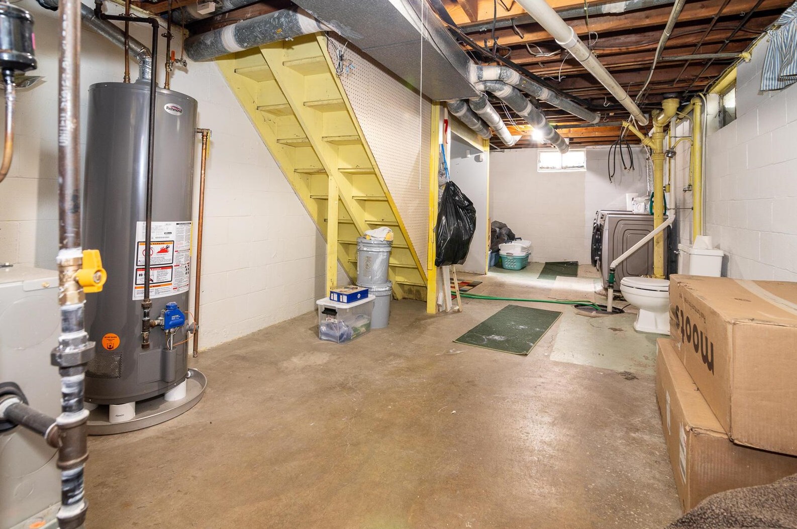 406 Stafford Ave, Columbus OH 43085-3156 exterior