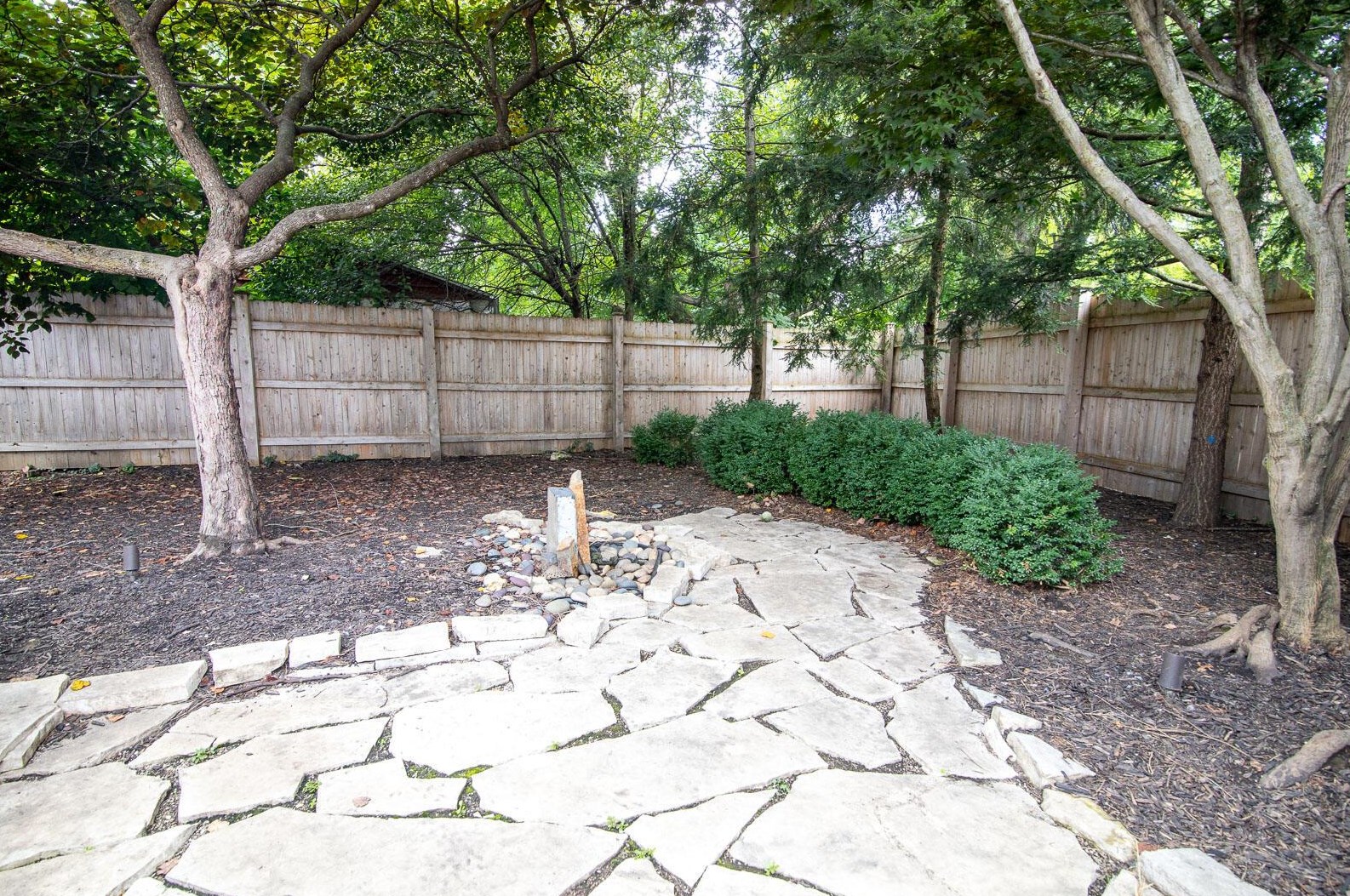 406 Stafford Ave, Columbus OH 43085-3156 exterior