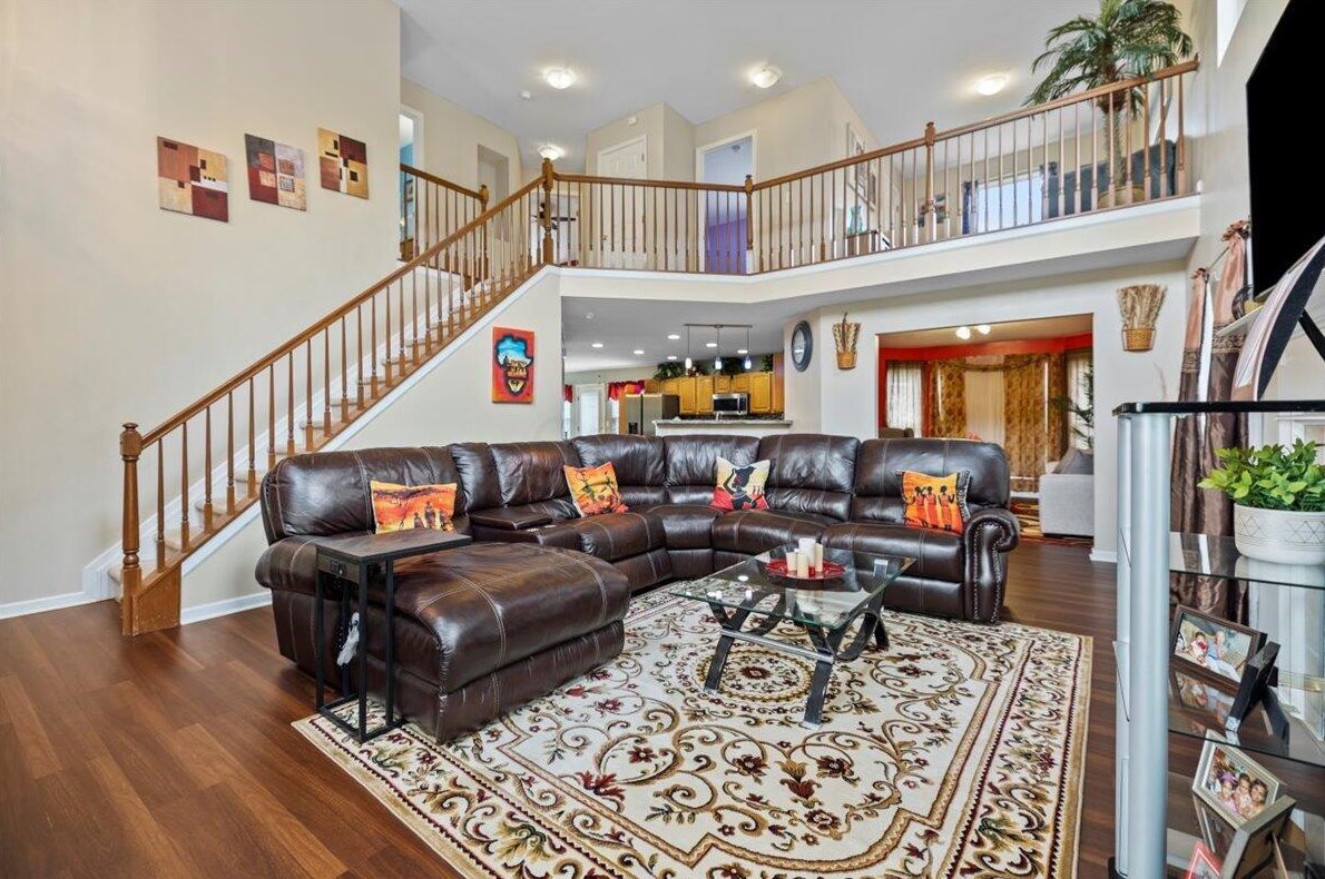 2861 Zach Dr, Columbus, OH 43219-5010
