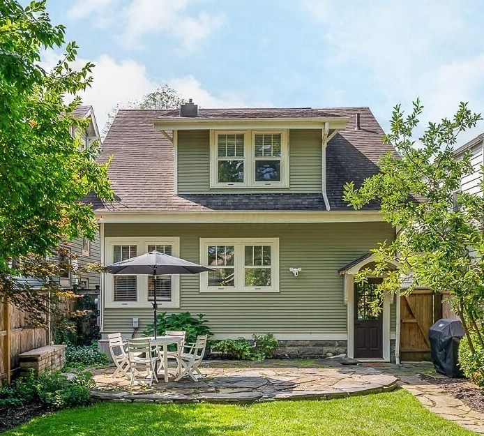 82 Brighton Rd, Columbus, OH 43202-1020