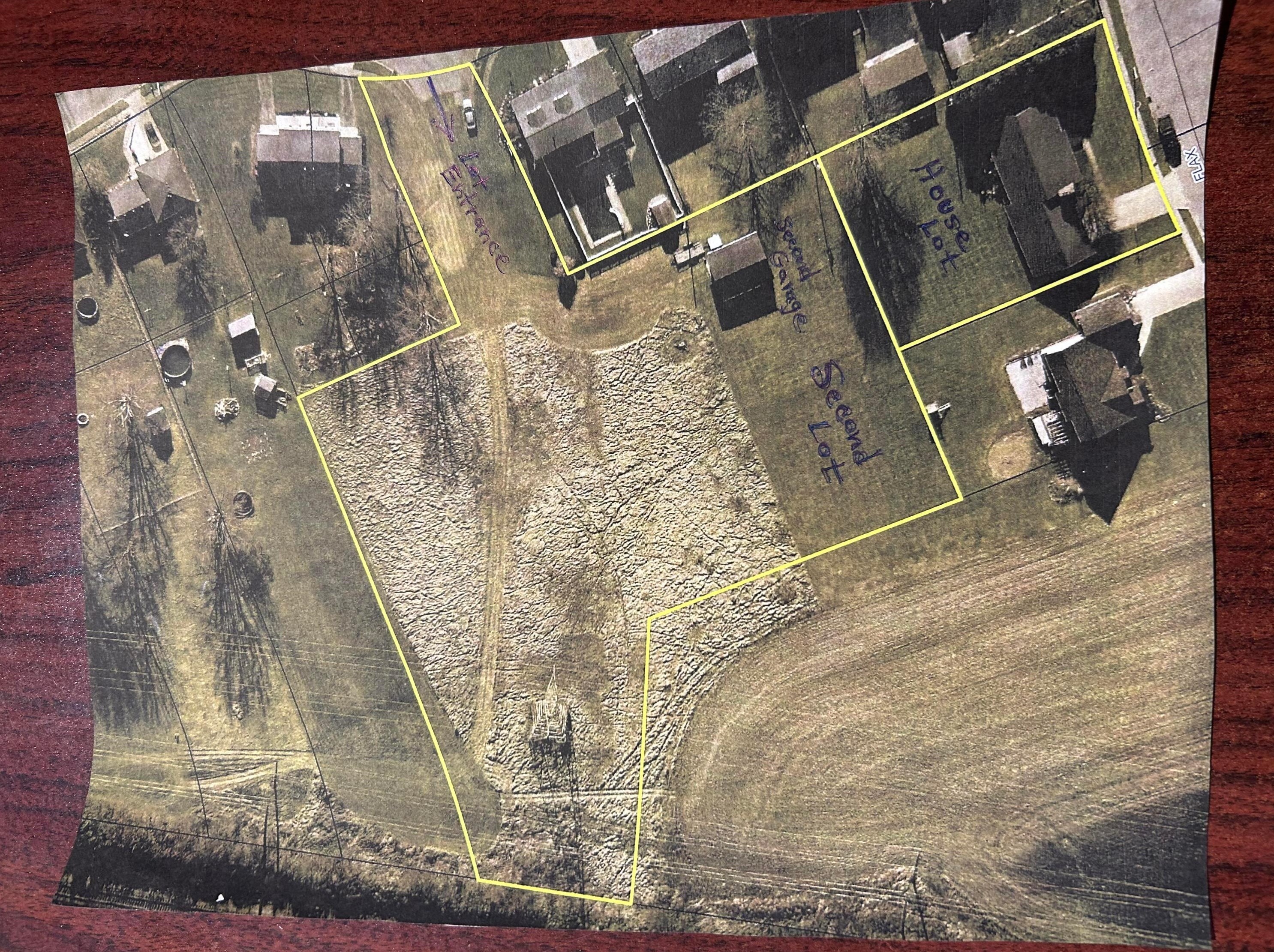 104 Flax Dr, London, OH 43140
