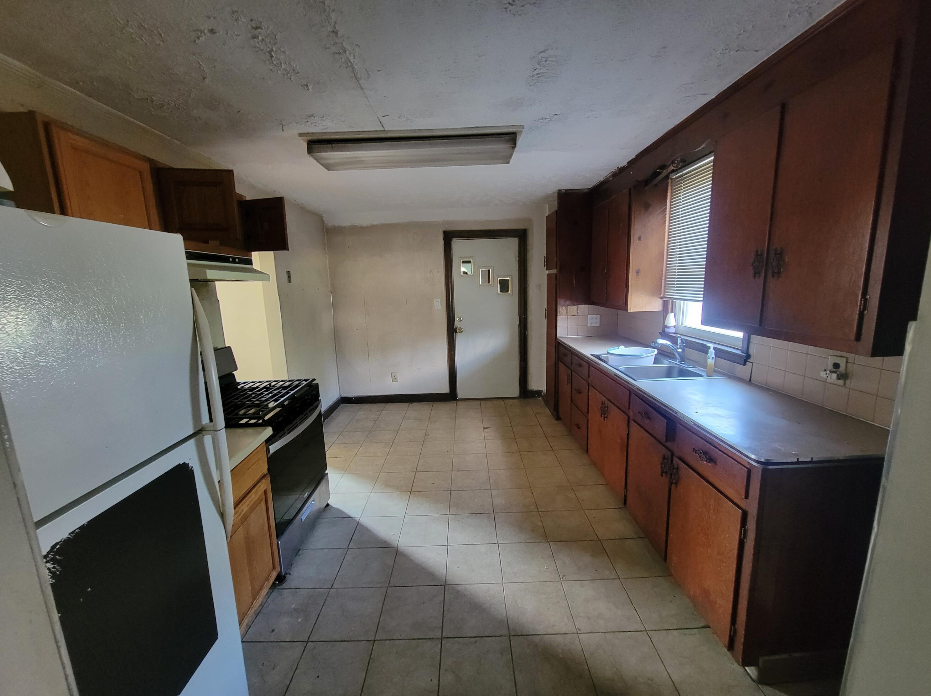 46 E Maynard Ave, Columbus, OH 43202