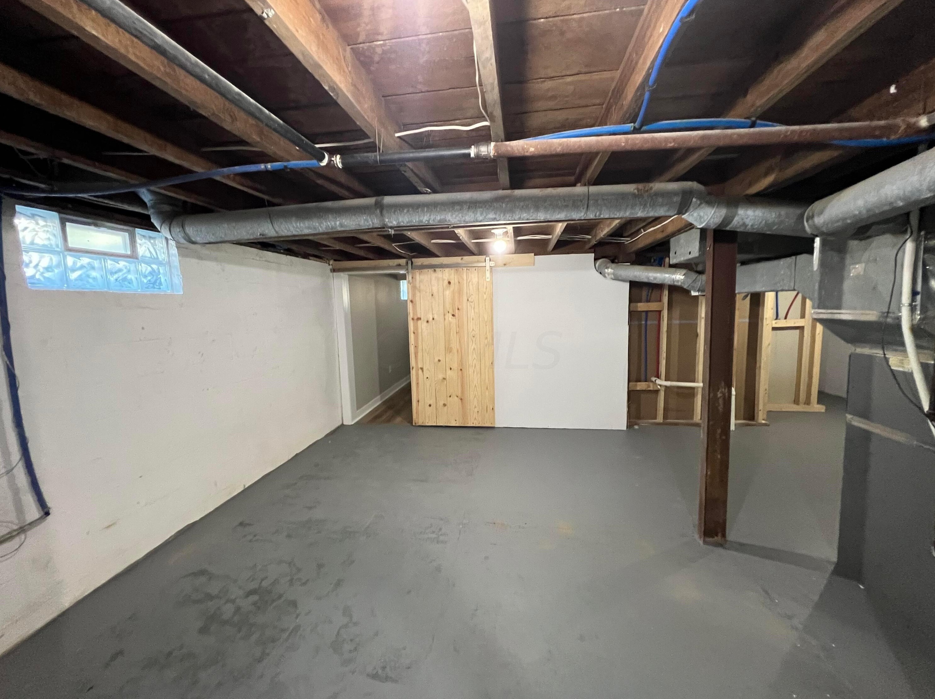 3012 Mcguffey Rd, Columbus OH  43224-4137 exterior