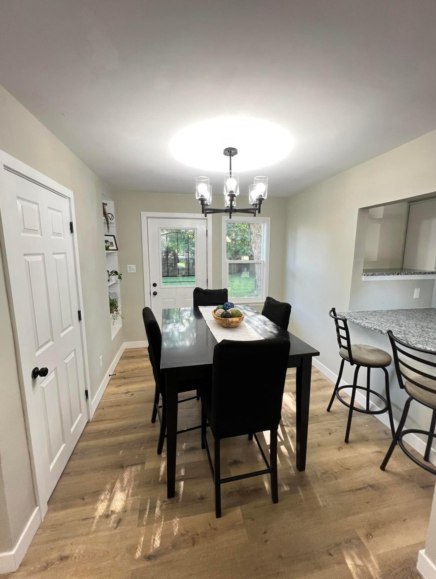 3012 Mcguffey Rd, Columbus OH  43224-4137 exterior