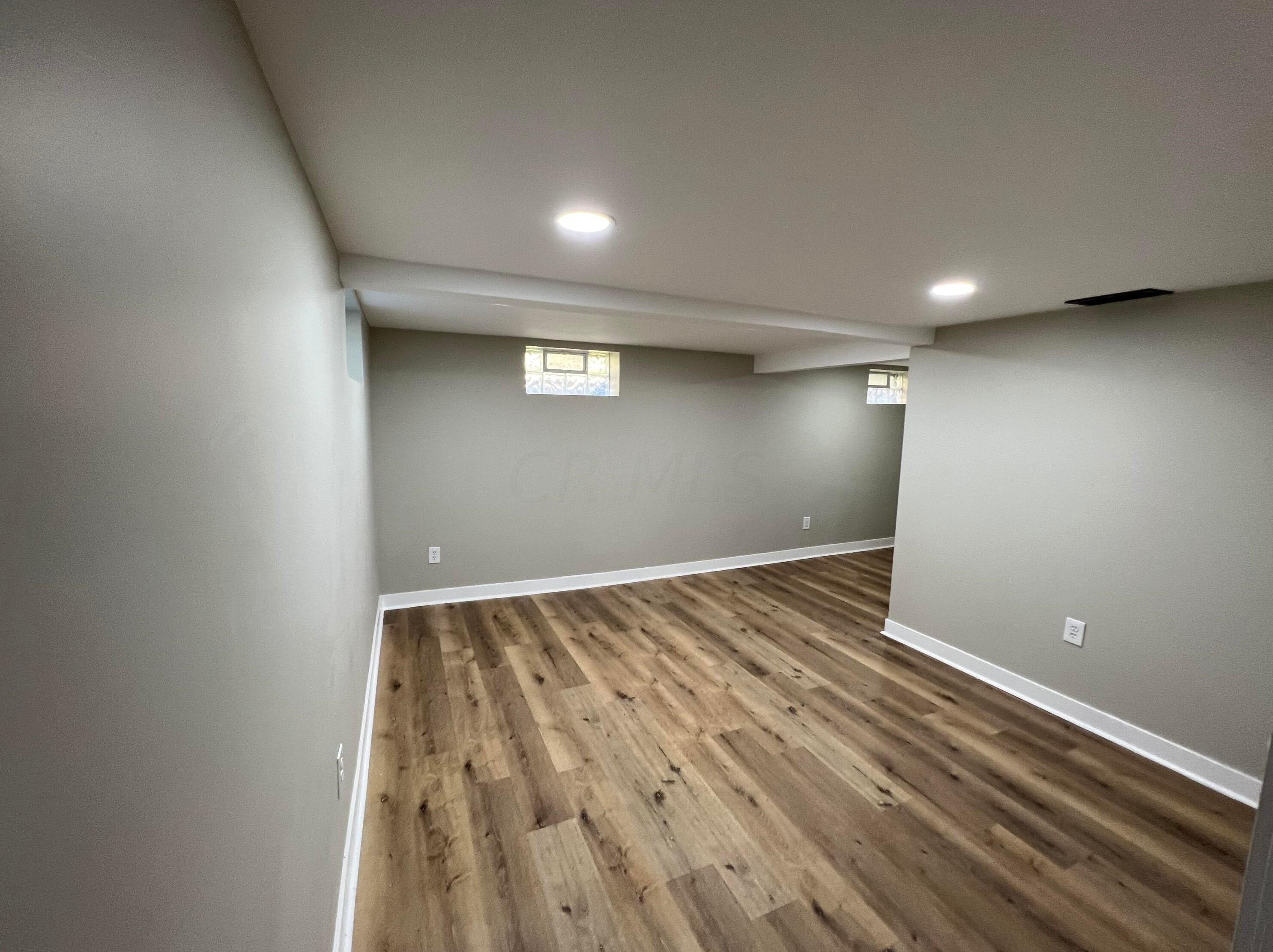 3012 Mcguffey Rd, Columbus OH  43224-4137 exterior