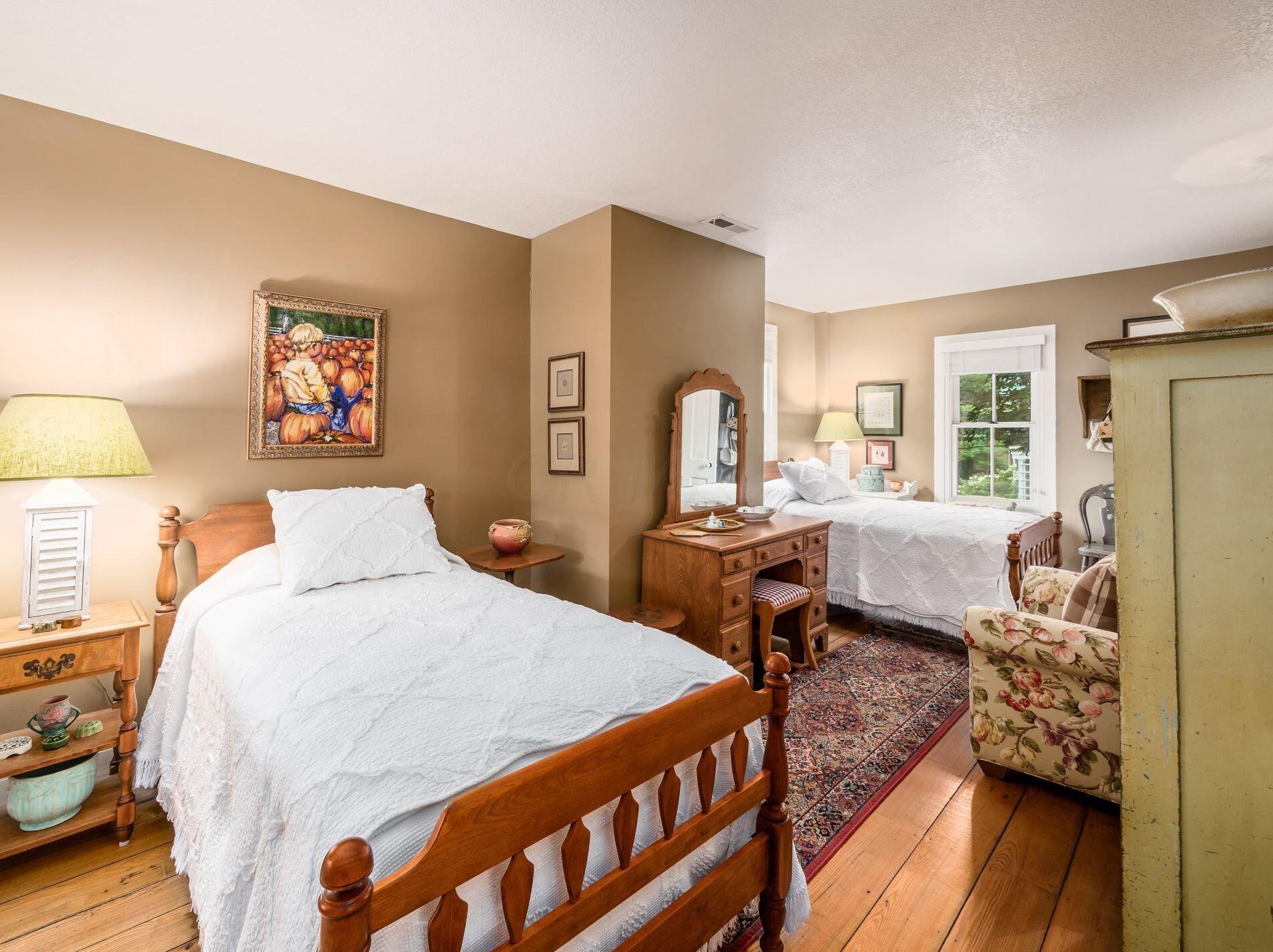 236 Elm St, Granville OH  43023-1404 exterior