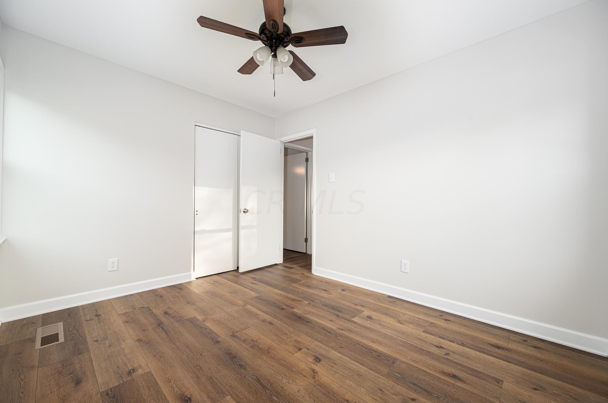 378 Old Village Rd, Columbus OH 43228-1374 exterior