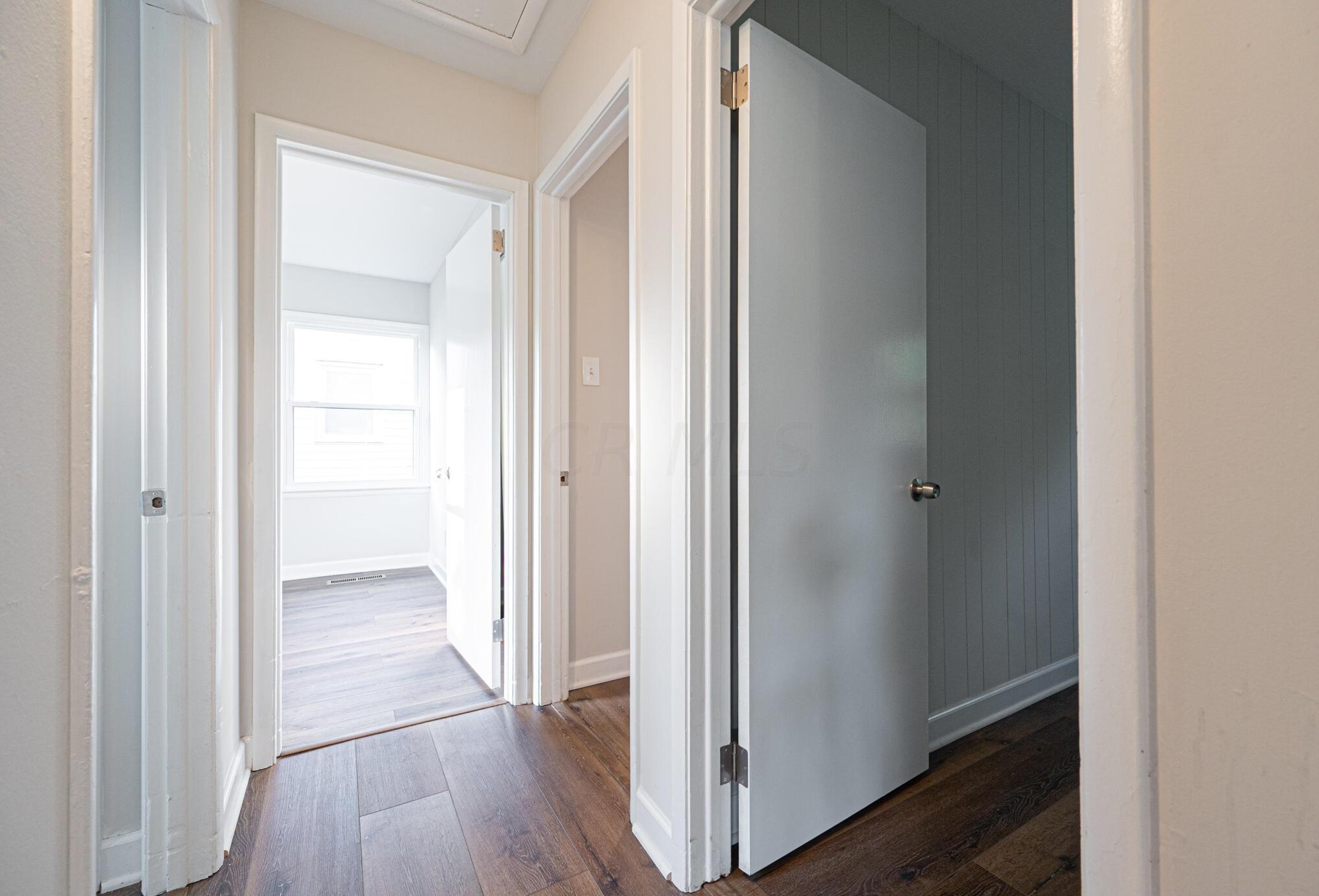 378 Old Village Rd, Columbus OH 43228-1374 exterior