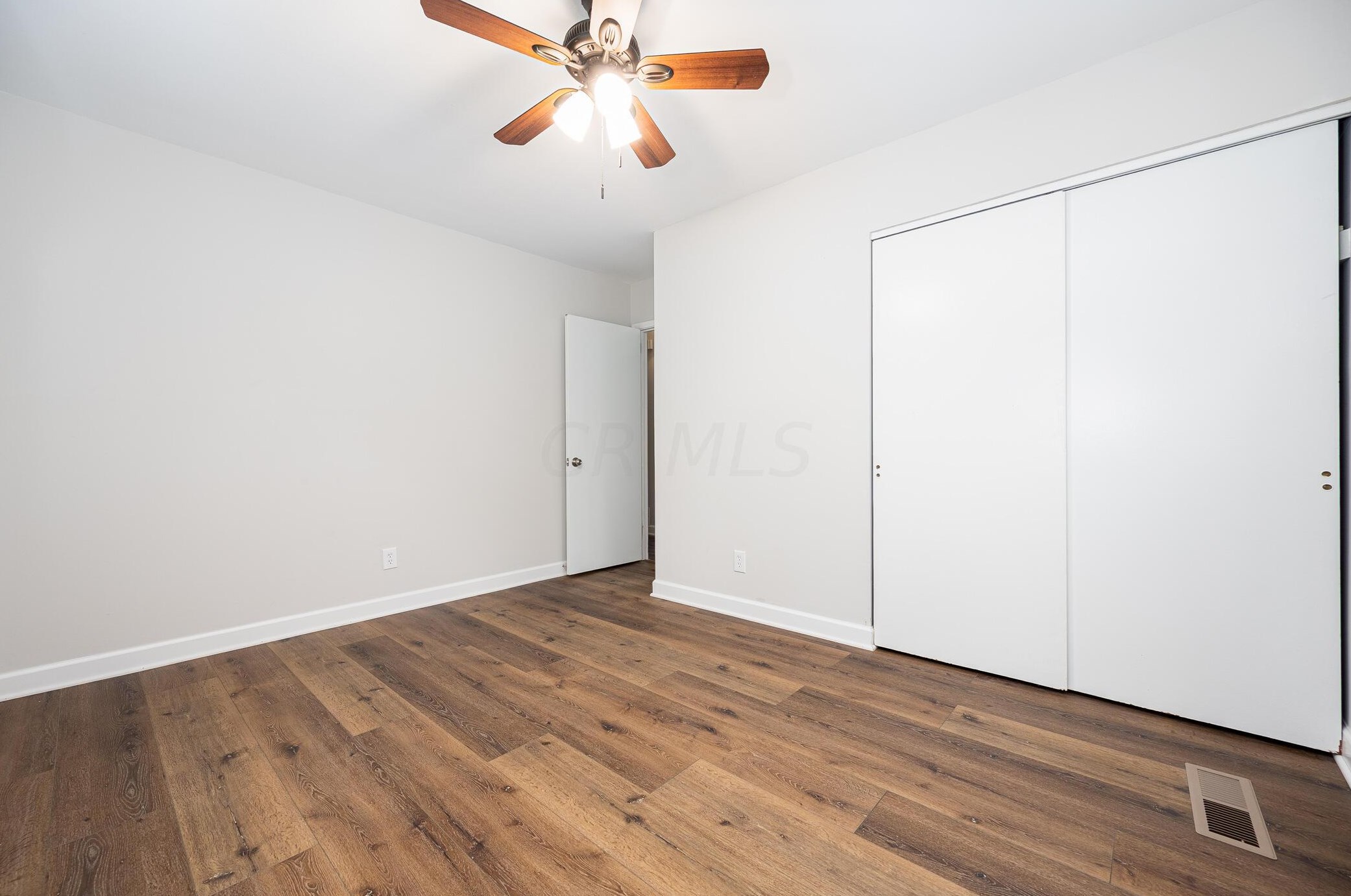 378 Old Village Rd, Columbus OH 43228-1374 exterior