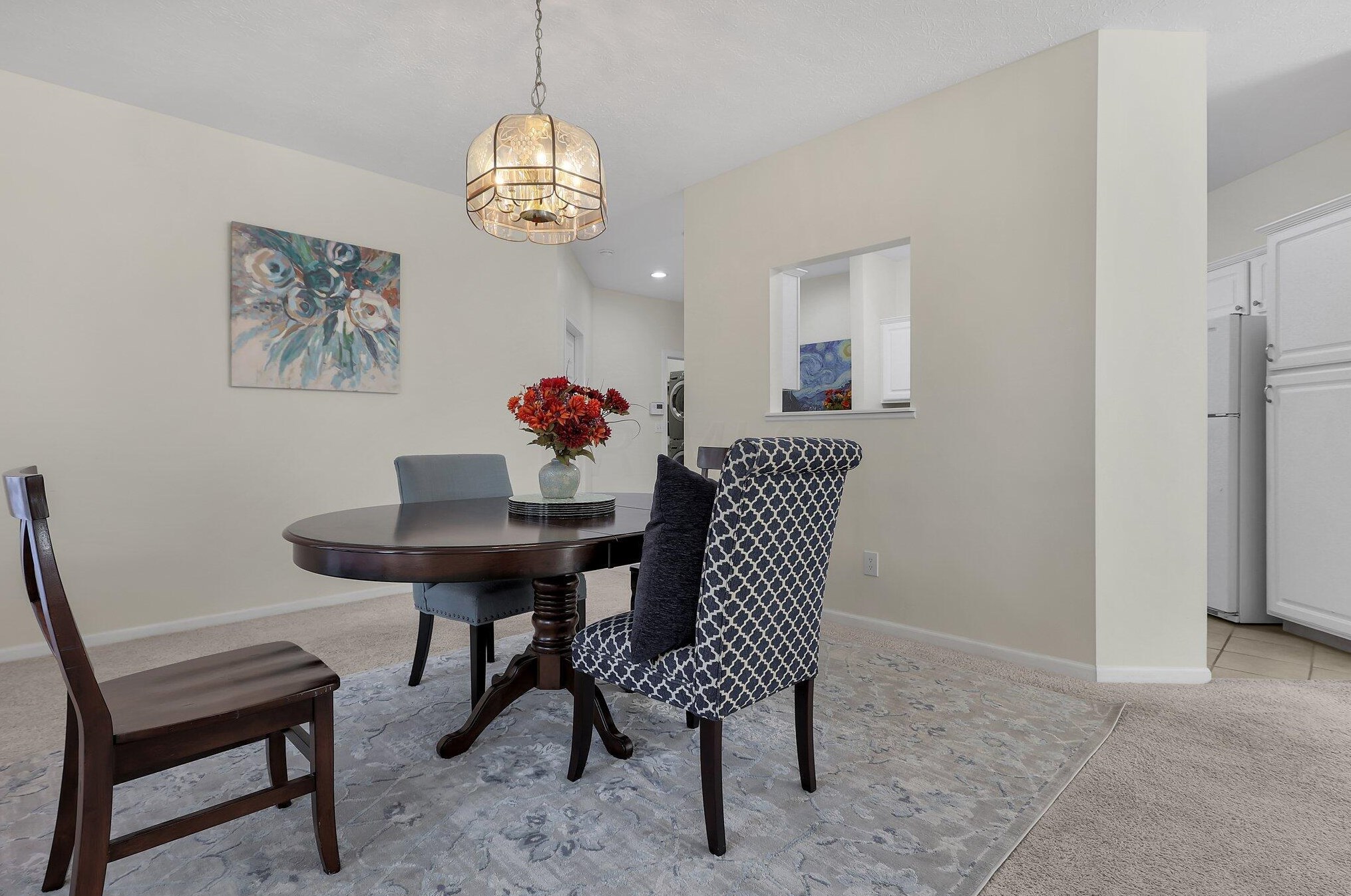 706 Sycamore Turn Ln, Columbus OH exterior