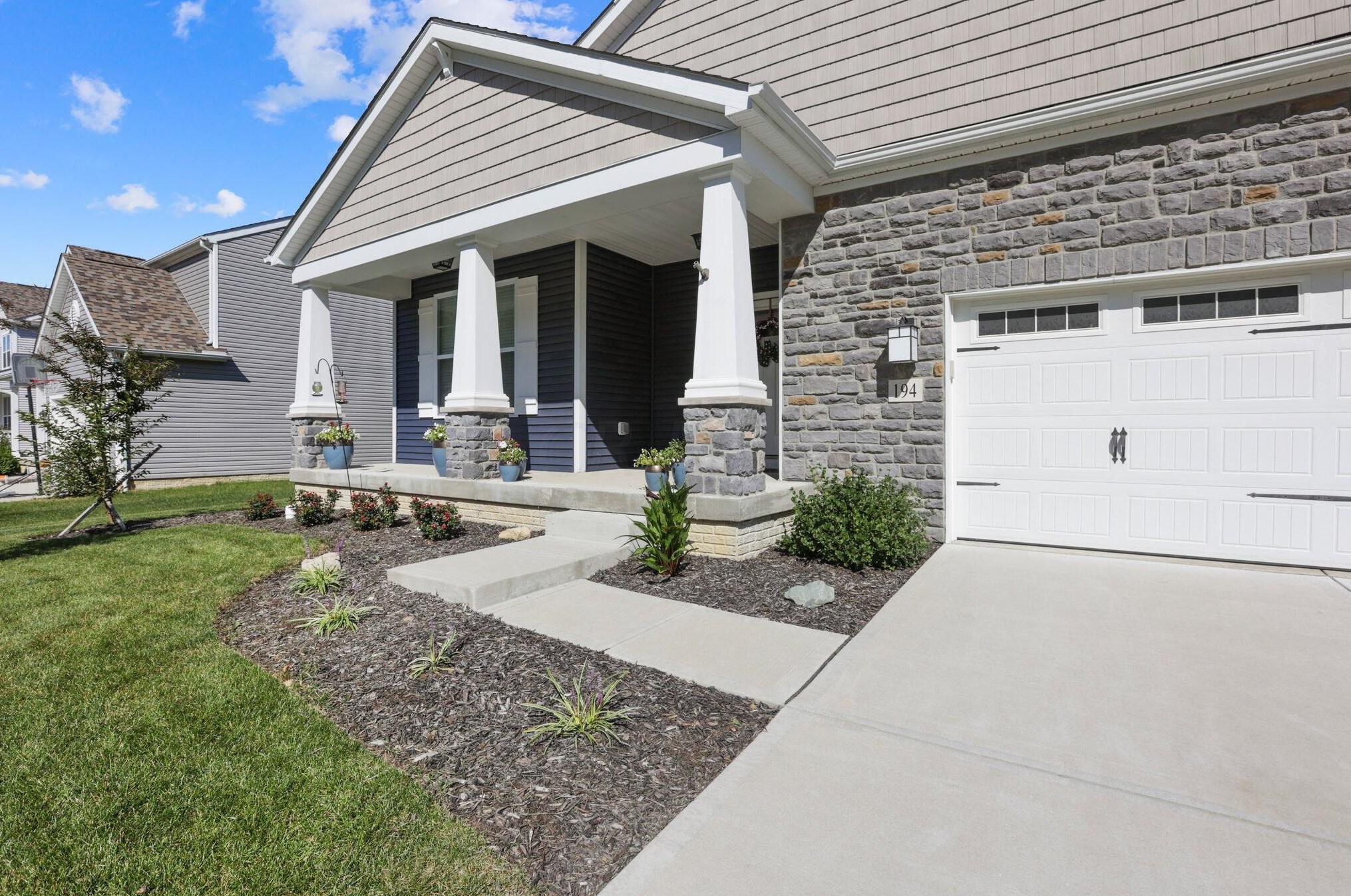 194 Mannaseh Dr, Granville OH  43023-9059 exterior