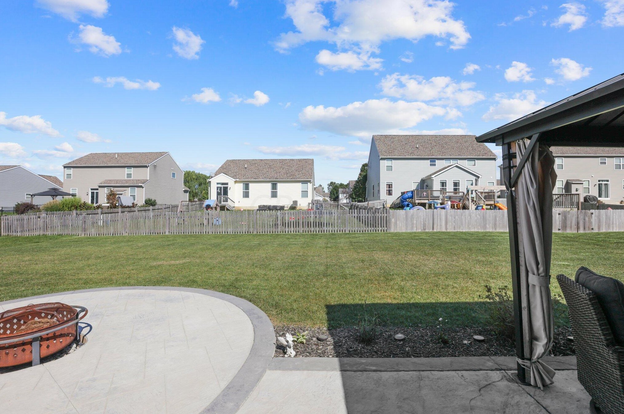 194 Mannaseh Dr, Granville OH  43023-9059 exterior