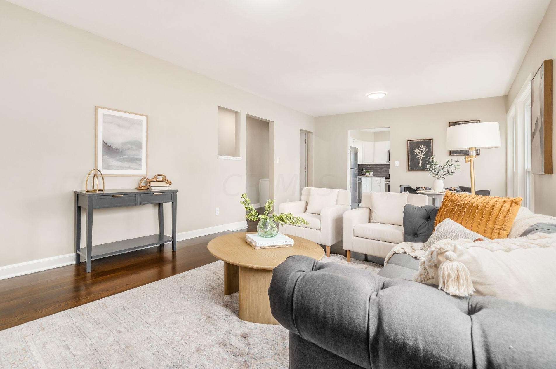 985 Bernhard Rd, Columbus OH 43227-1229 exterior