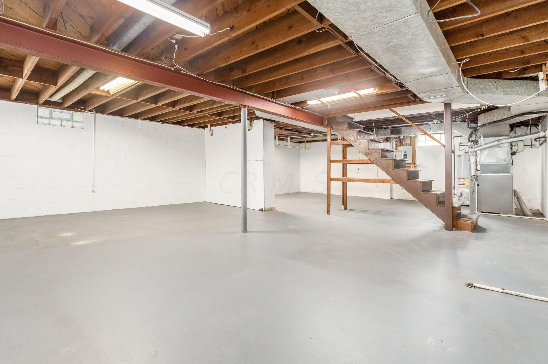 985 Bernhard Rd, Columbus OH 43227-1229 exterior