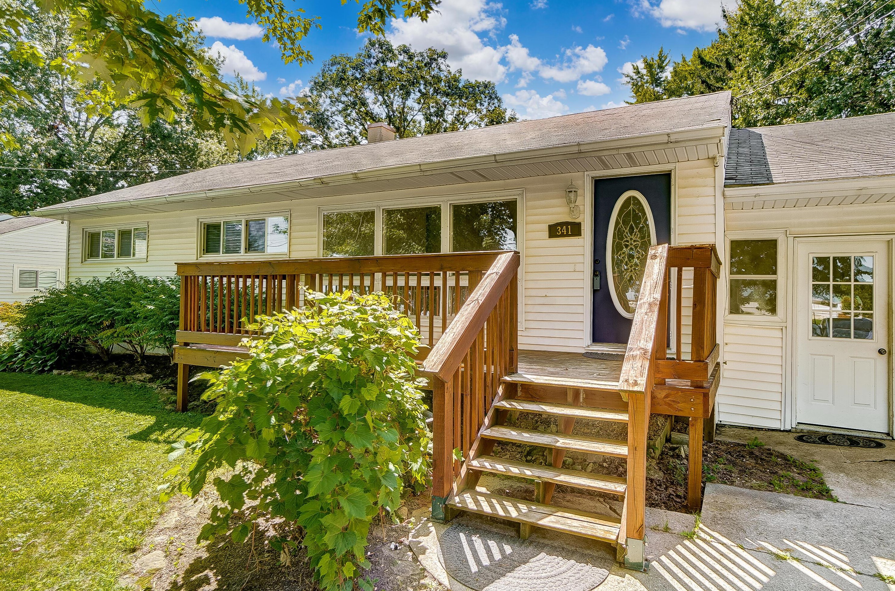 341 Pennsylvania Ave, Delaware, OH 43015-1519