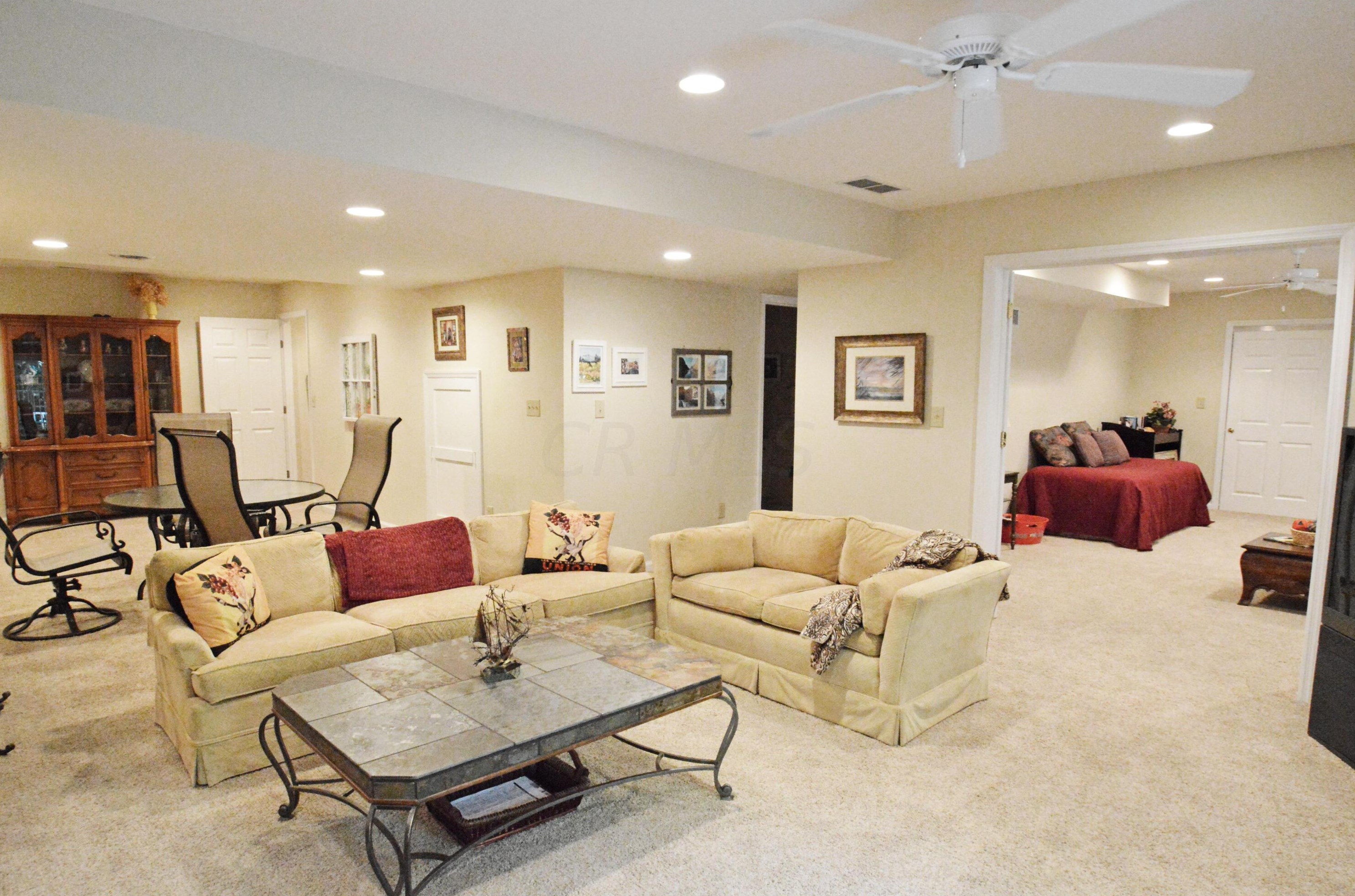 1203 Sanctuary Pl, Columbus OH 43230-8490 exterior