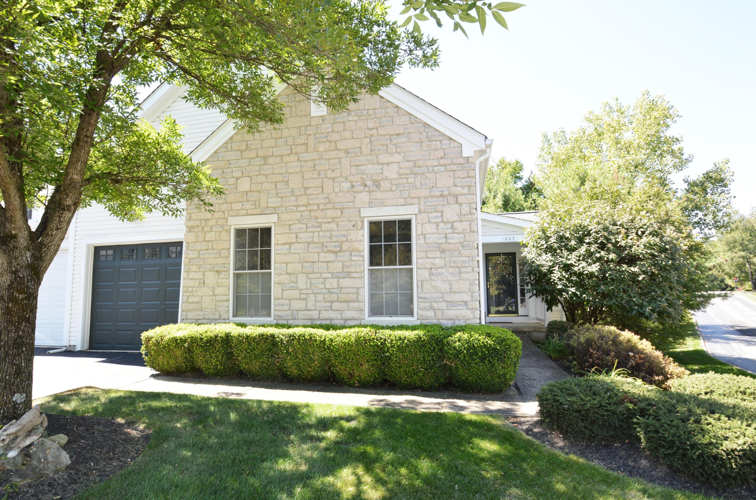 1203 Sanctuary Pl, Columbus, OH 43230-8491