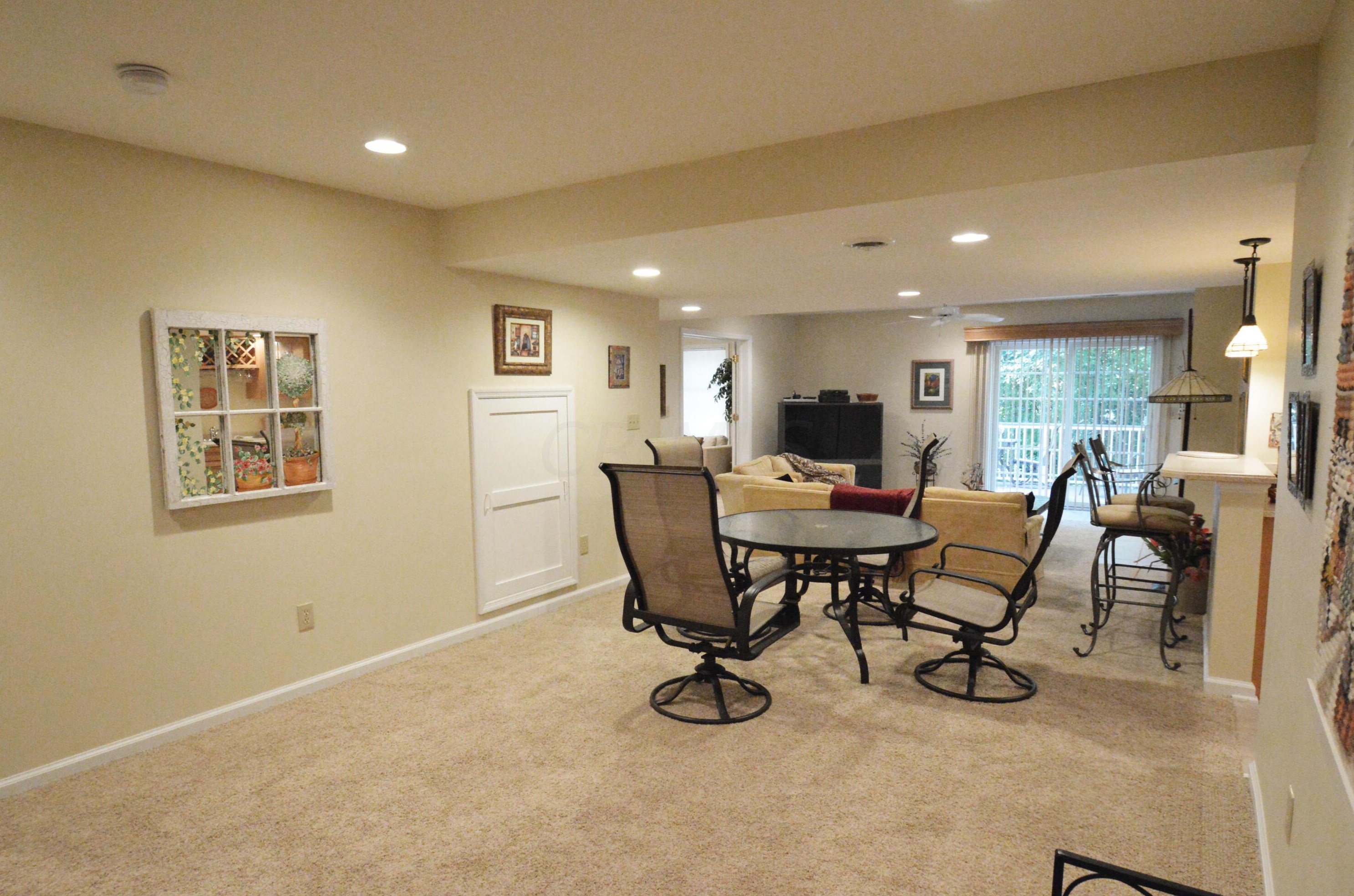 1203 Sanctuary Pl, Columbus OH 43230-8490 exterior